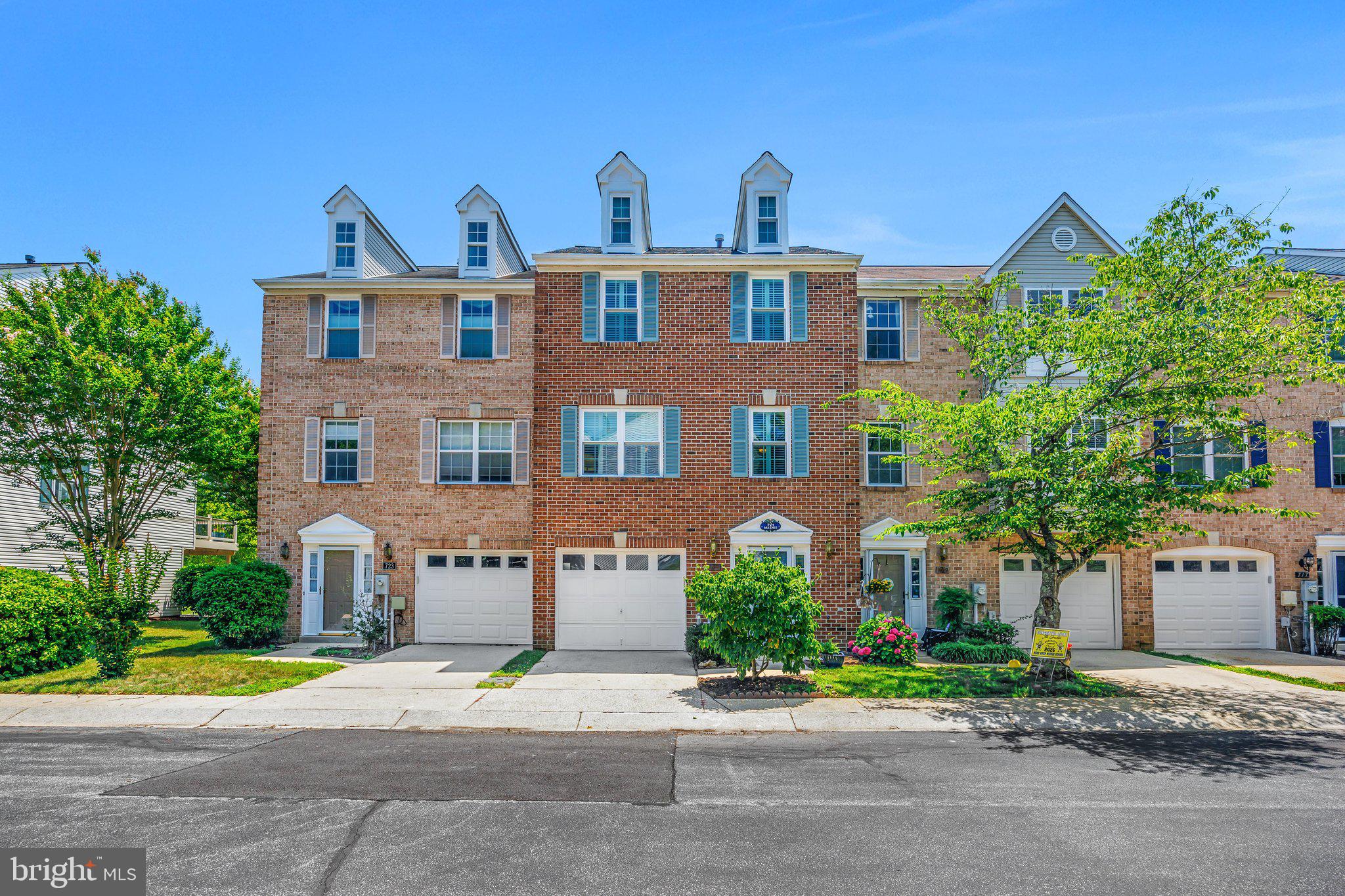 Location. Views. Value. Opportunity.
Overlooking a pond on the third fairway of the Bay Hills Golf Course, with the headwaters of Deep Creek just beyond, this three-level garage townhome offers one of the best locations on the Broadneck Peninsula. Enjoy expansive golf course and water views from the deck or relax on the brick paver patio while taking in the natural surroundings.
Inside, you’ll find 3 bedrooms, 2 full baths, 2 half baths, a one-car garage, hardwood floors in the kitchen, custom plantation shutters throughout, and a spacious floor plan. Some major improvements have already been completed, including a roof and replacement windows, both approximately three years old.
The interior offers an outstanding opportunity to update and personalize to your own style while building equity in one of the best locations on the Broadneck Peninsula. It’s rare to find a home offering golf course frontage, pond and water views, and this much potential at this price. Bring your vision and create a home that is uniquely yours.
Pine Valley is one of the Broadneck Peninsula’s most sought-after garage townhome communities within Bay Hills, offering championship golf, a community pool, nearby parks, shopping, restaurants, top-rated schools, and convenient access to downtown Annapolis, Baltimore, and Washington, D.C. Opportunities like this are few and far between.