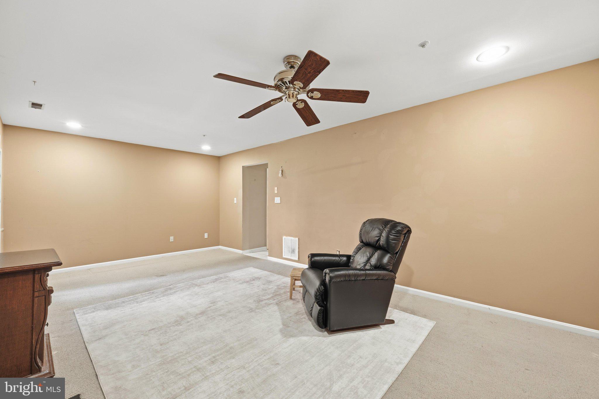 PINE VALLEY - Residential