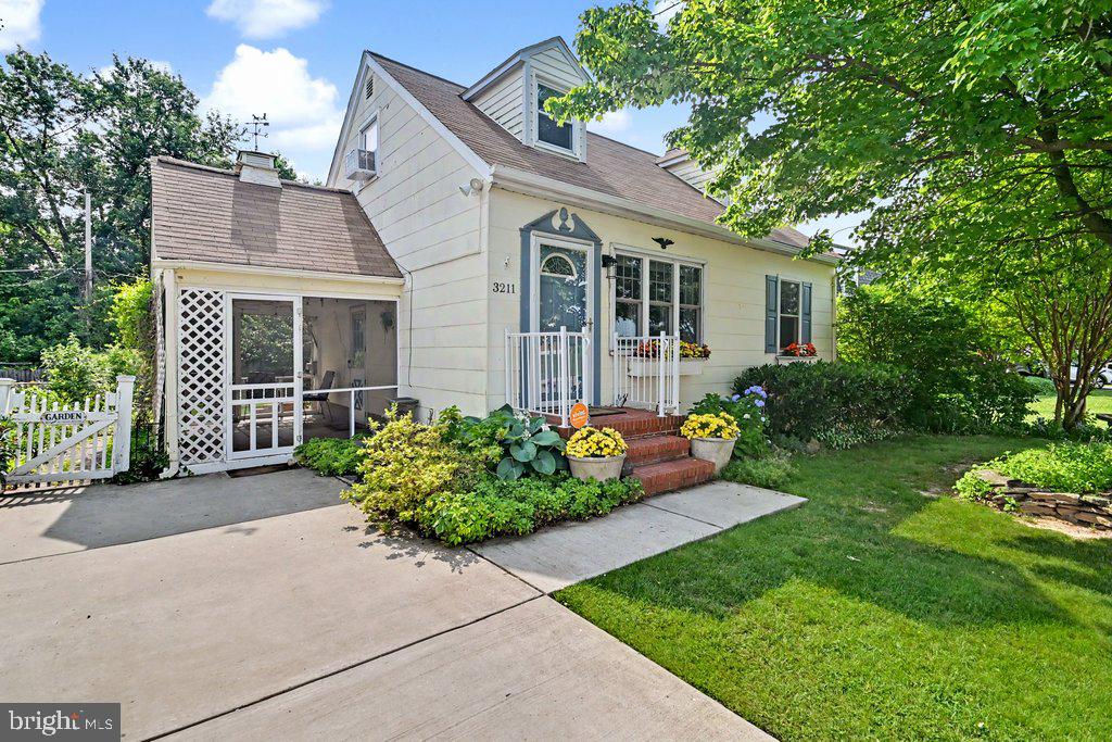 GAYLAWN - Residential