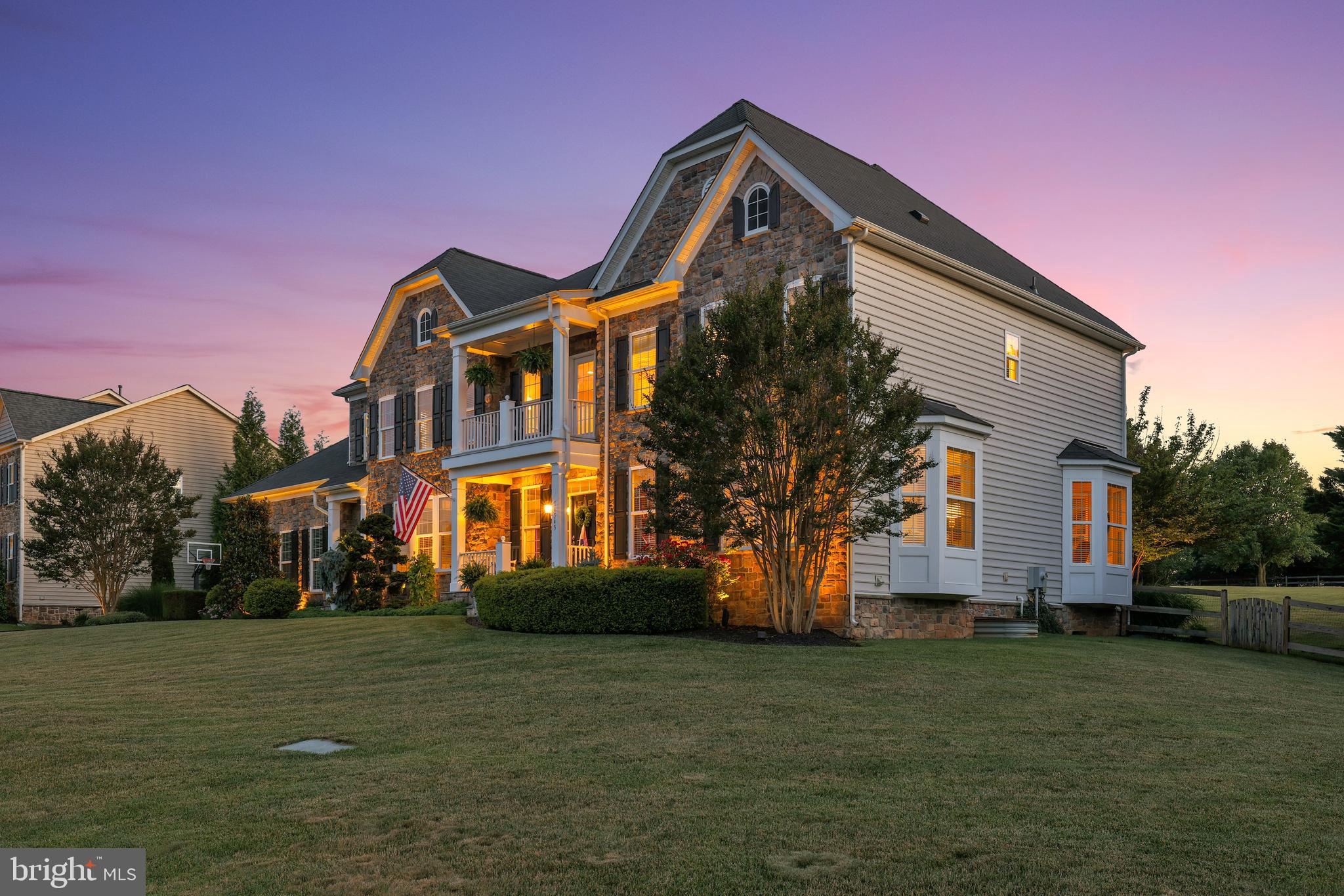RASPBERRY FALLS - Residential
