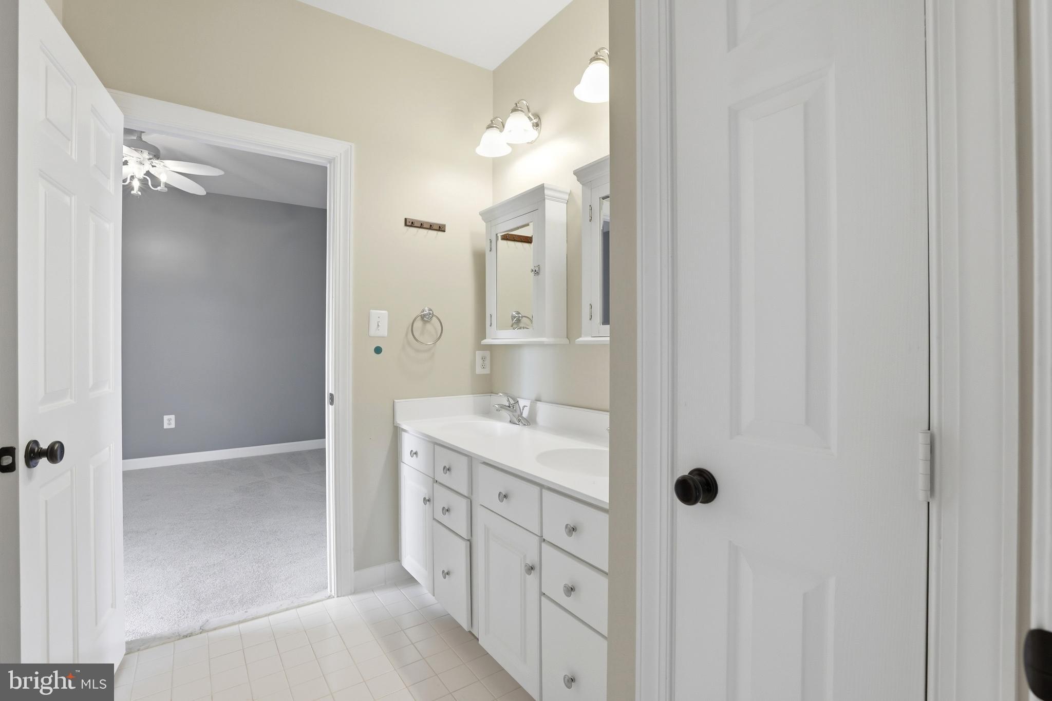 KINGSVIEW VILLAGE - Residential