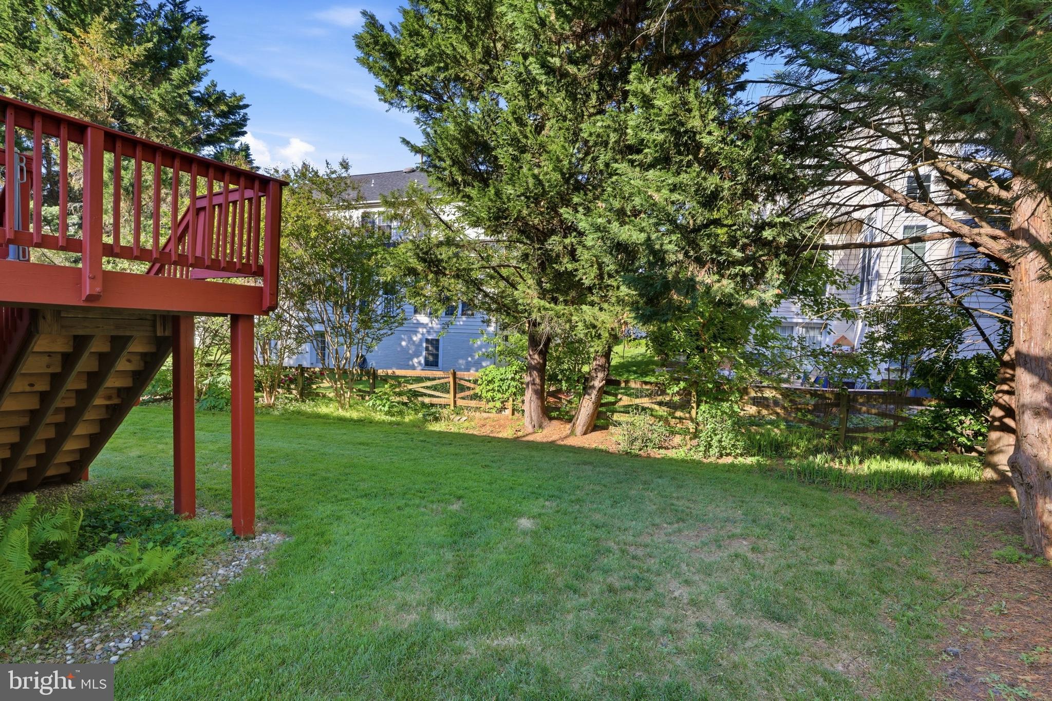 KINGSVIEW VILLAGE - Residential