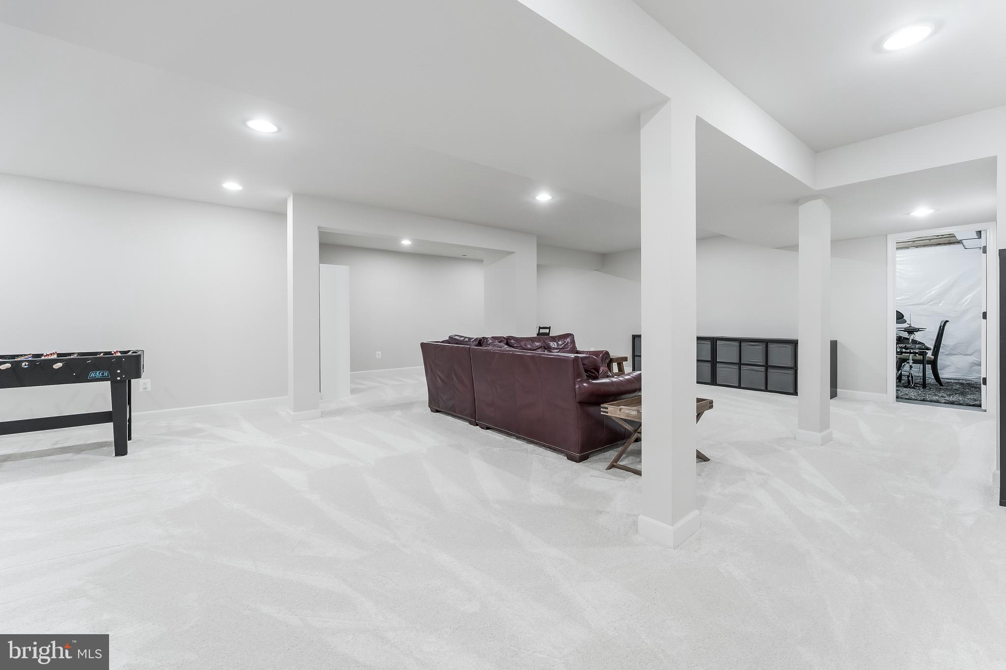 POPLAR HEIGHTS - Residential