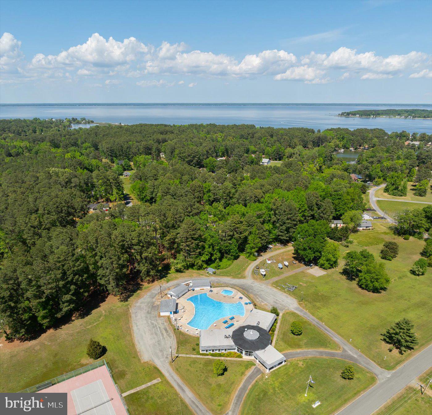 CABIN POINT / GLEBE HARBOR - Residential