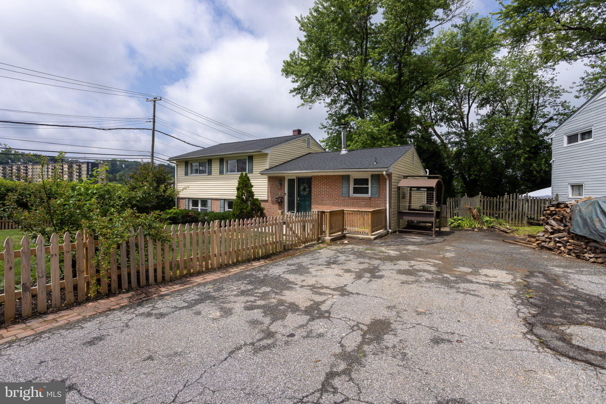 BELLONA COURT - Residential
