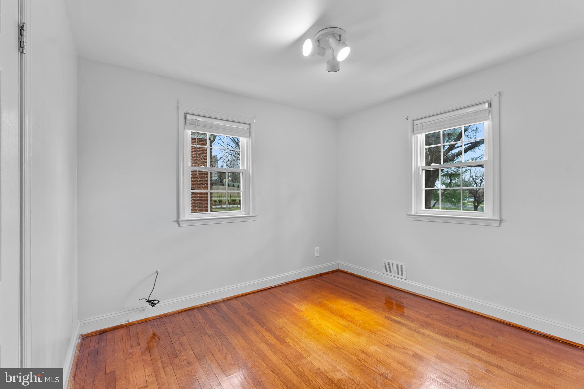 CEDARCROFT - Residential Lease