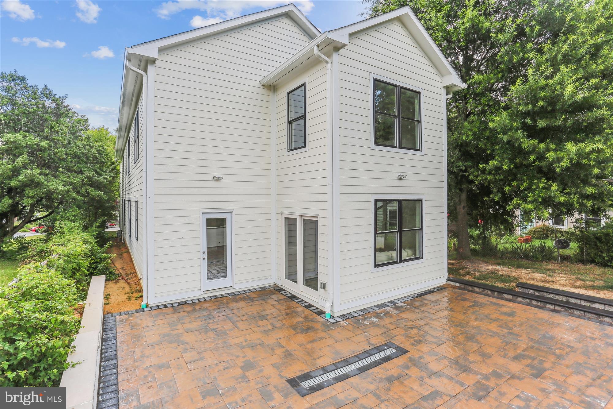 BLAIR - Residential