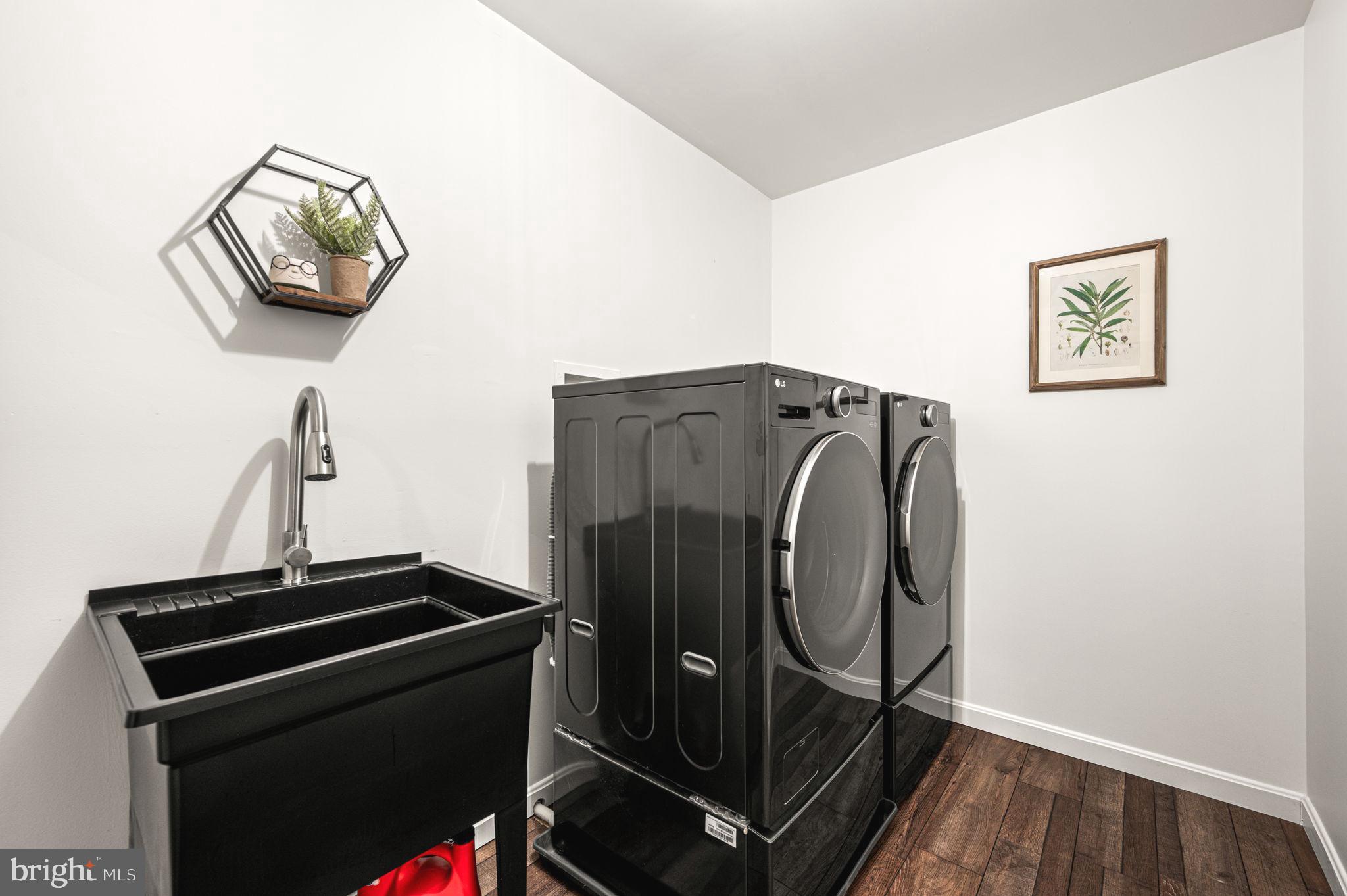 SUMMERFIELD AT ELVERSON - Residential
