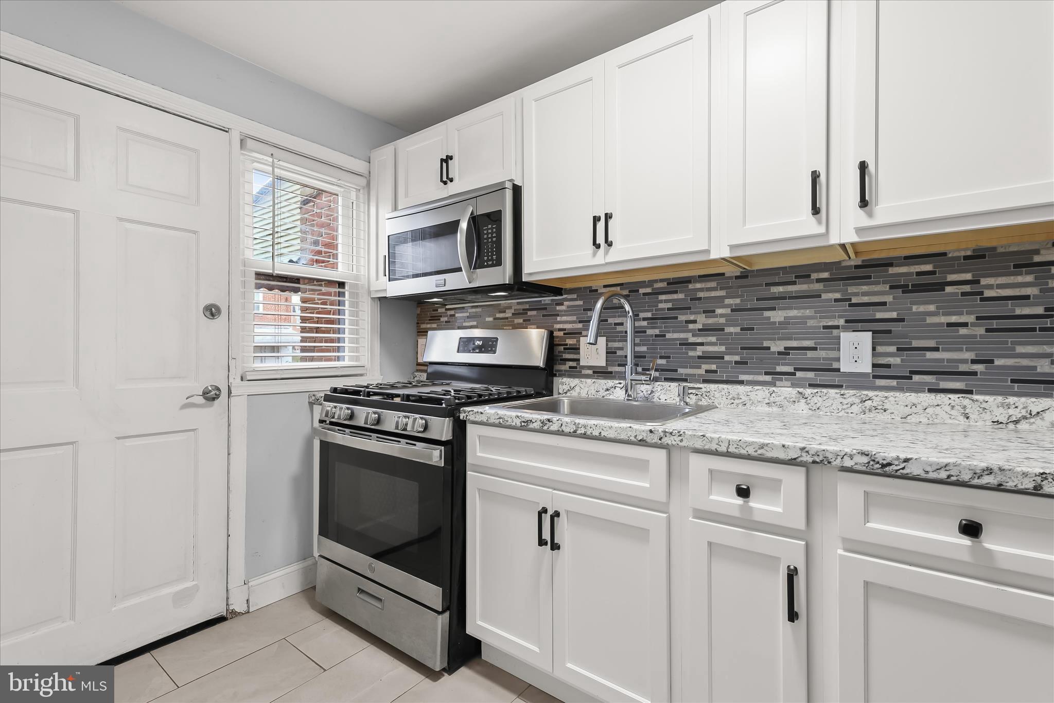 YALE HEIGHTS - Residential