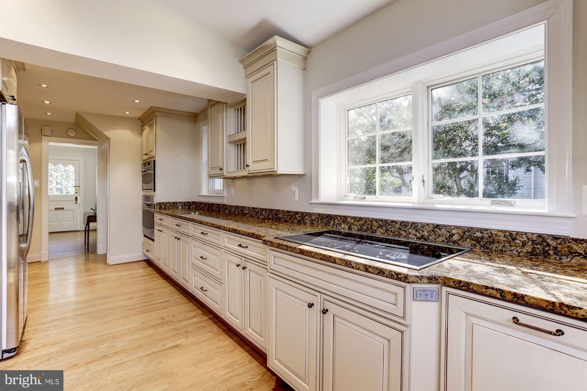 WESTMORELAND HILLS - Residential
