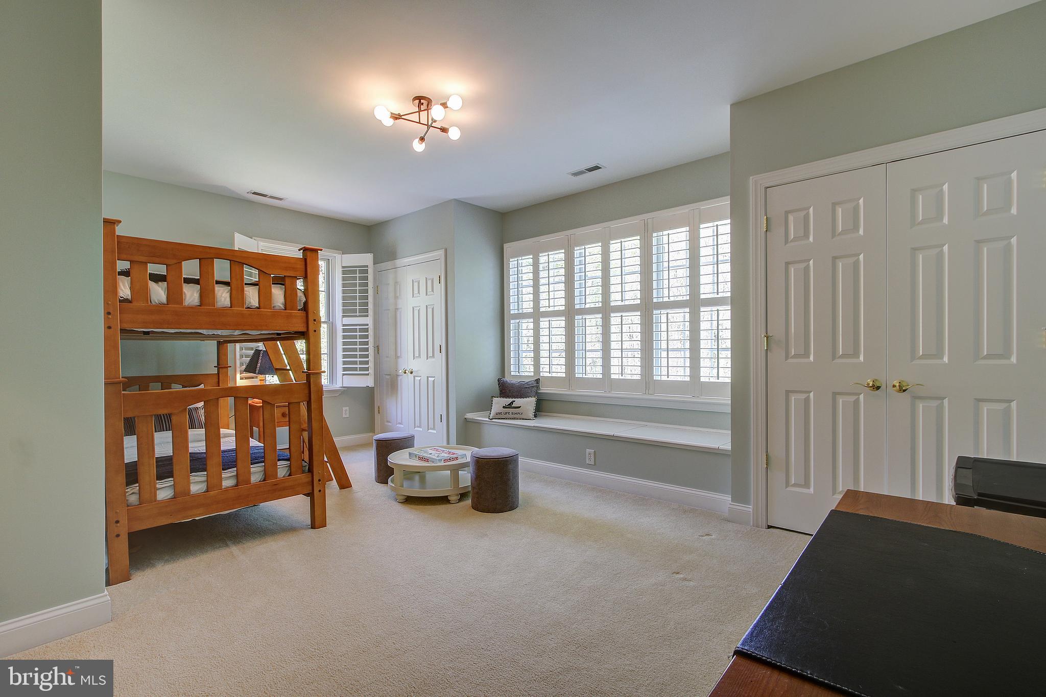SENECA HIGHLANDS - Residential