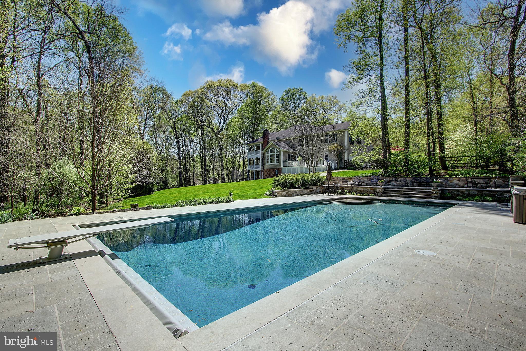 SENECA HIGHLANDS - Residential