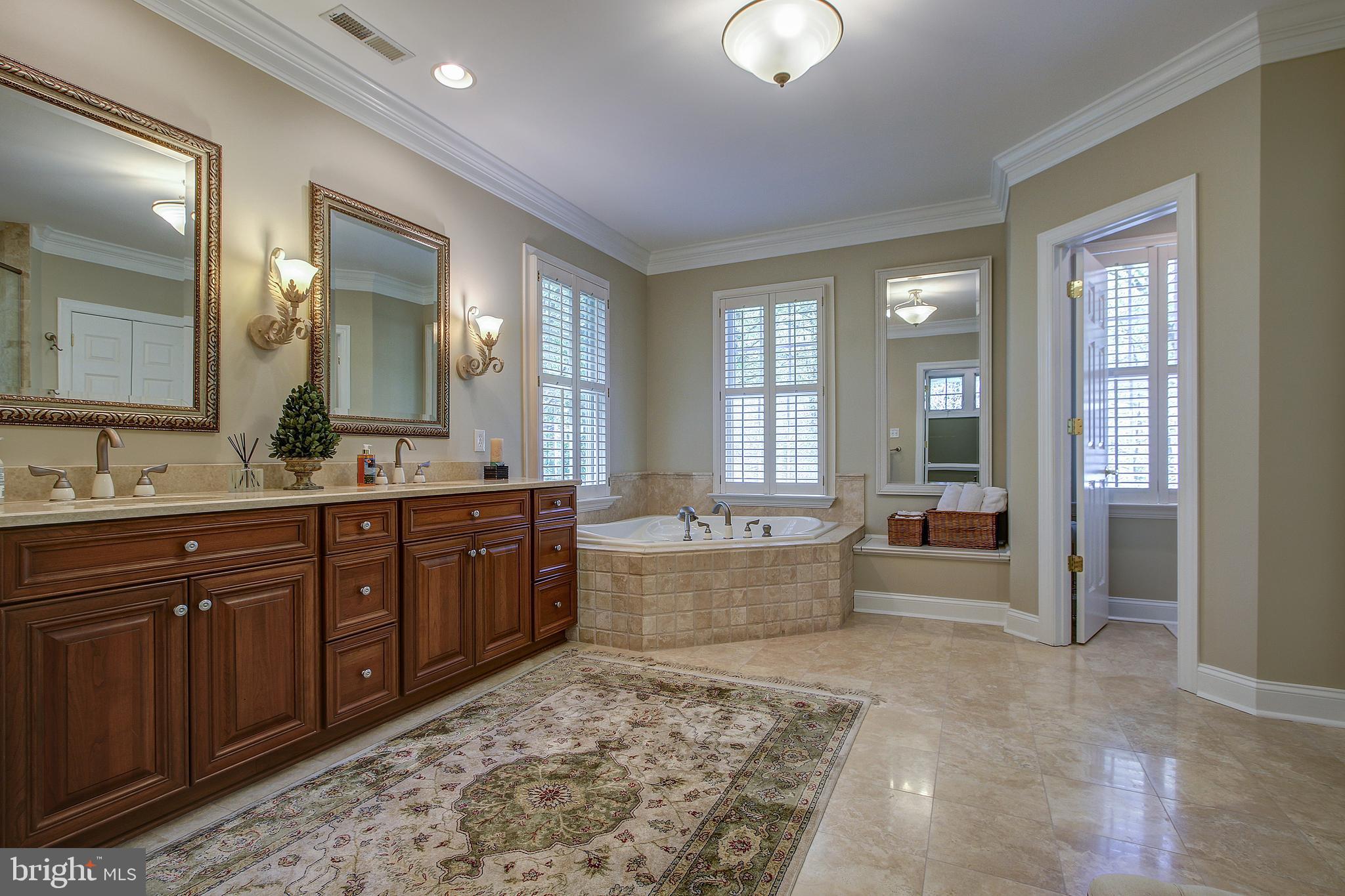 SENECA HIGHLANDS - Residential