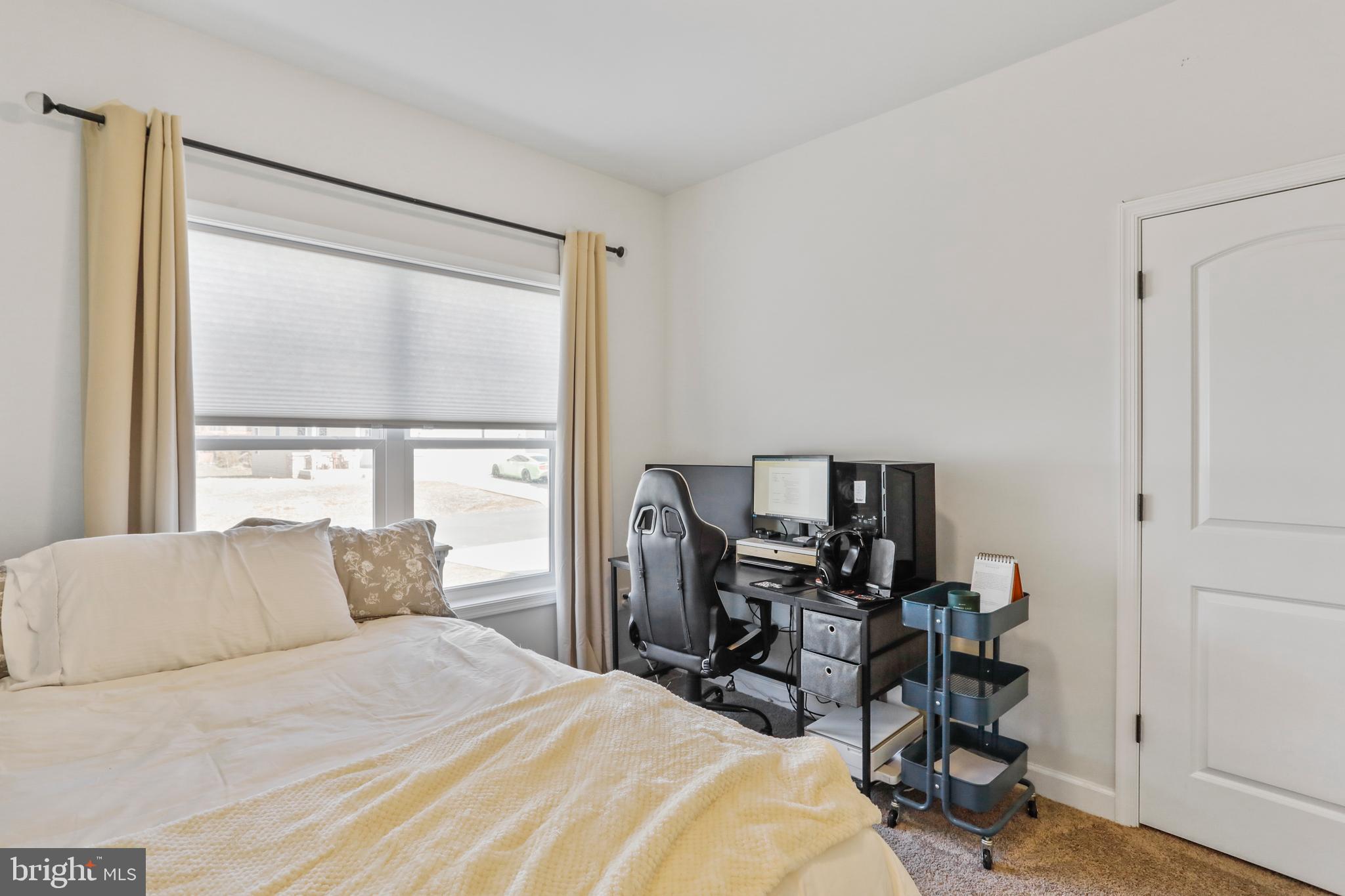 CAREFREE ACRES - Residential