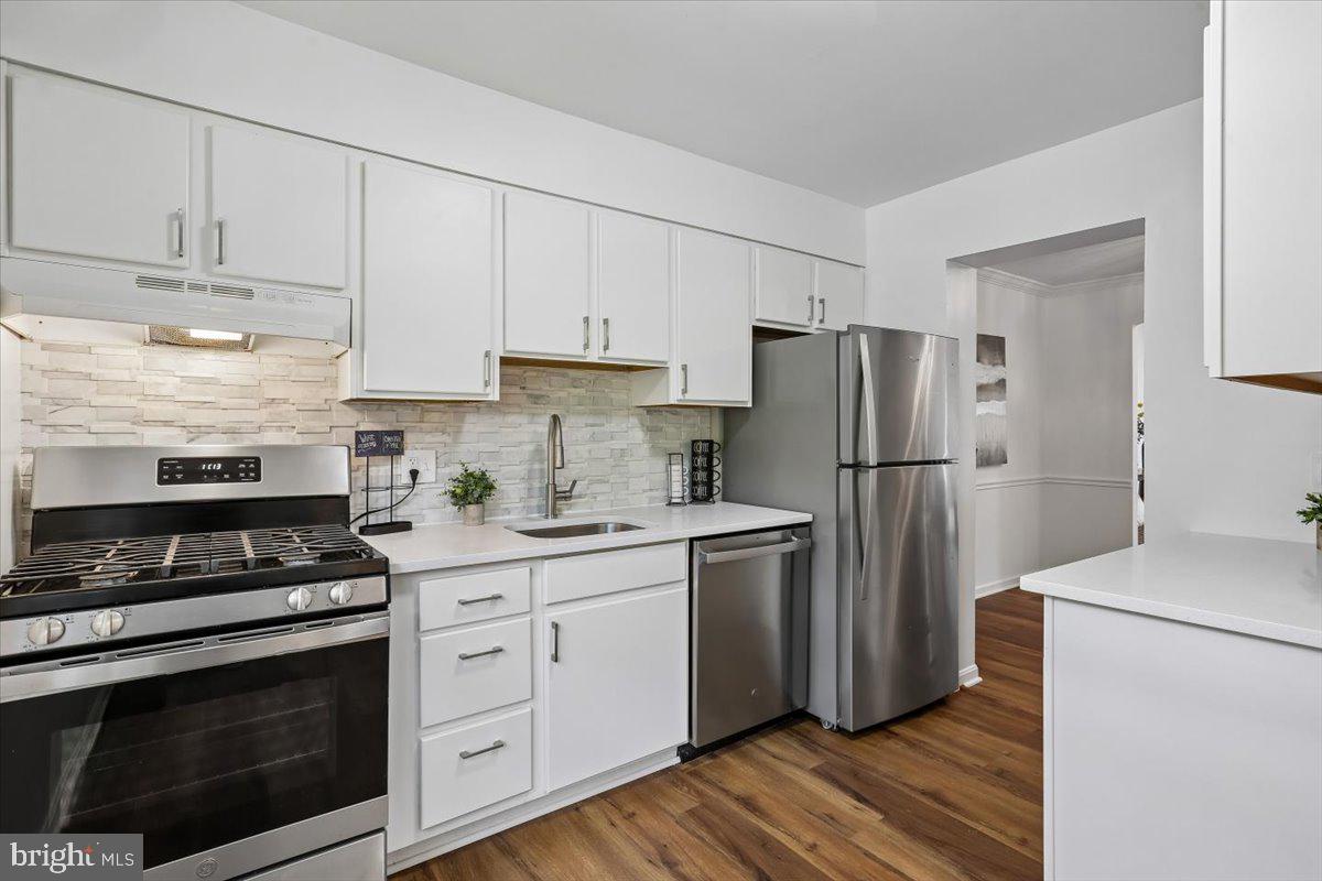 PLYMOUTH WOODS - Residential