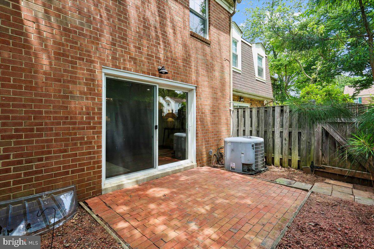PLYMOUTH WOODS - Residential