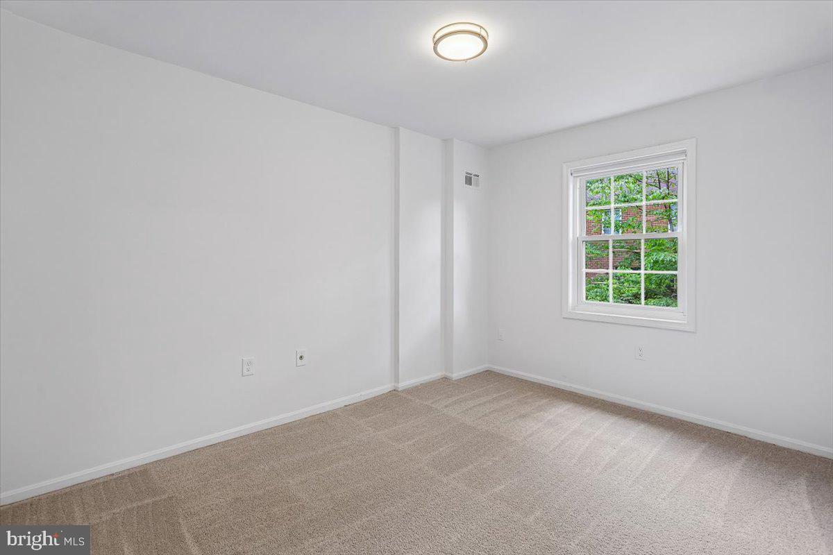 PLYMOUTH WOODS - Residential