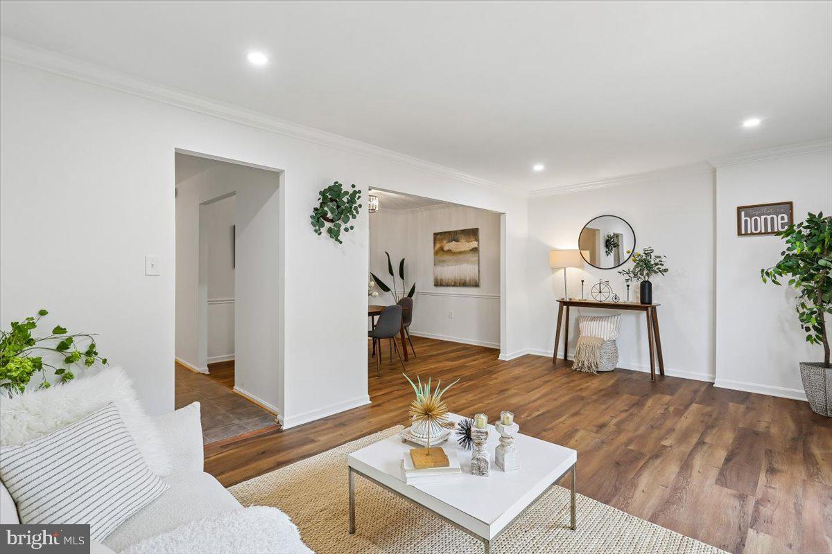 PLYMOUTH WOODS - Residential
