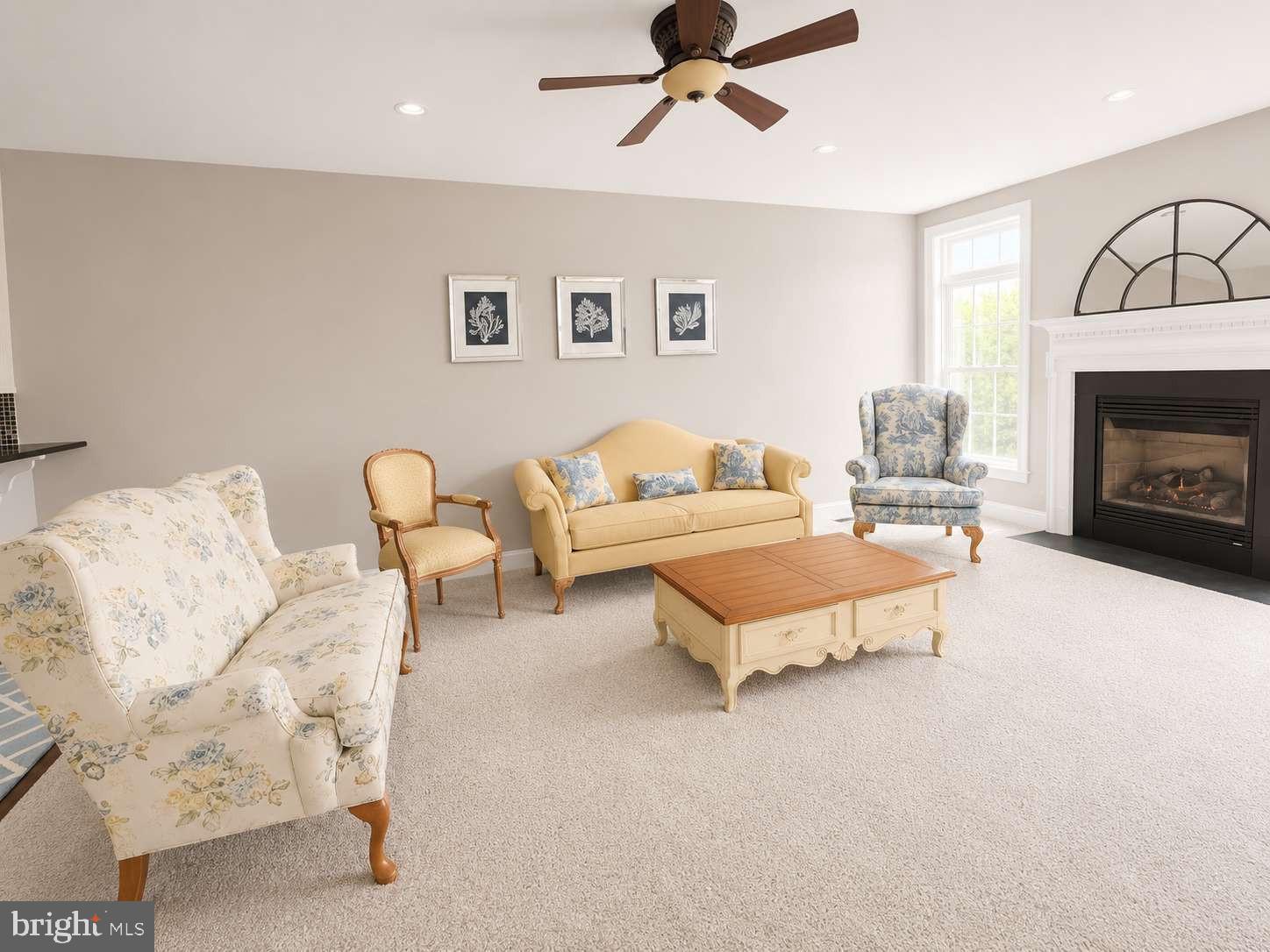 LAUREL BROOKE - Residential