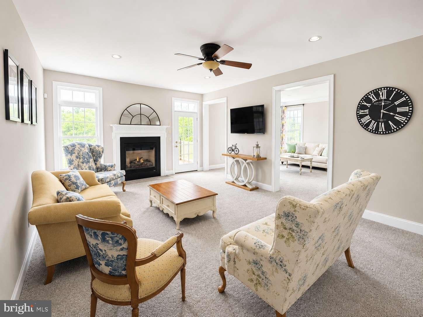 LAUREL BROOKE - Residential