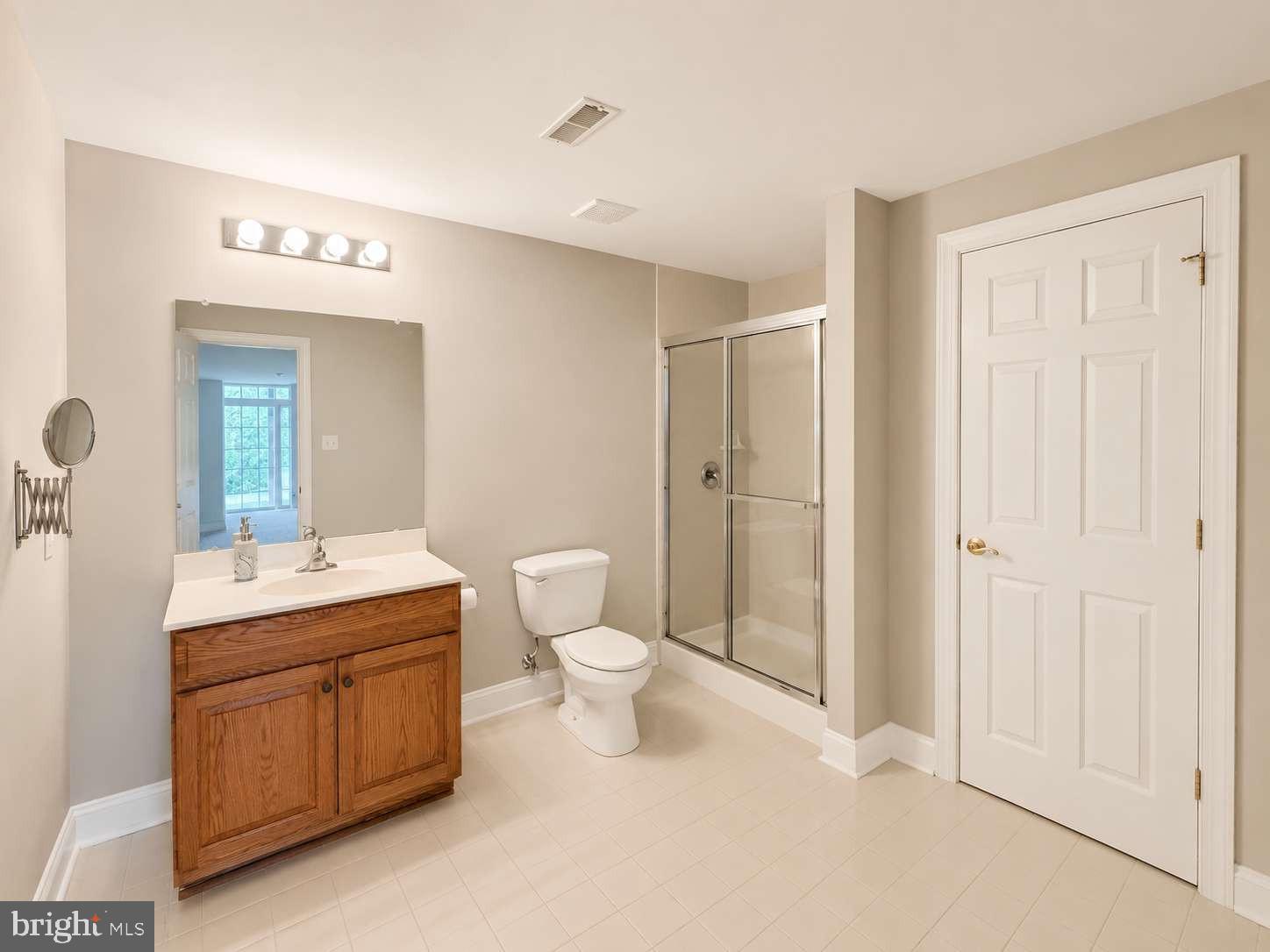 LAUREL BROOKE - Residential
