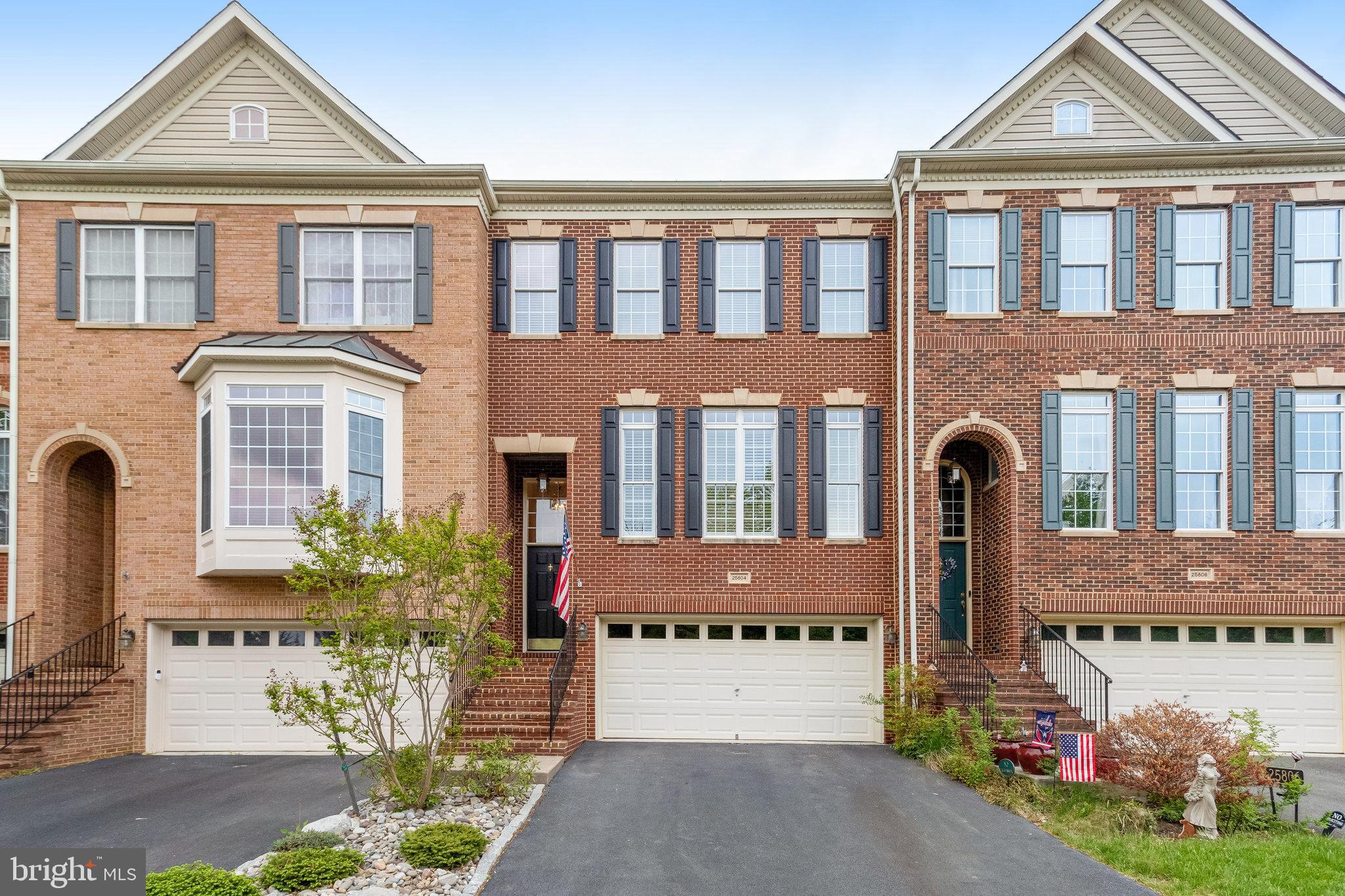 SOUTH RIDING - Residential