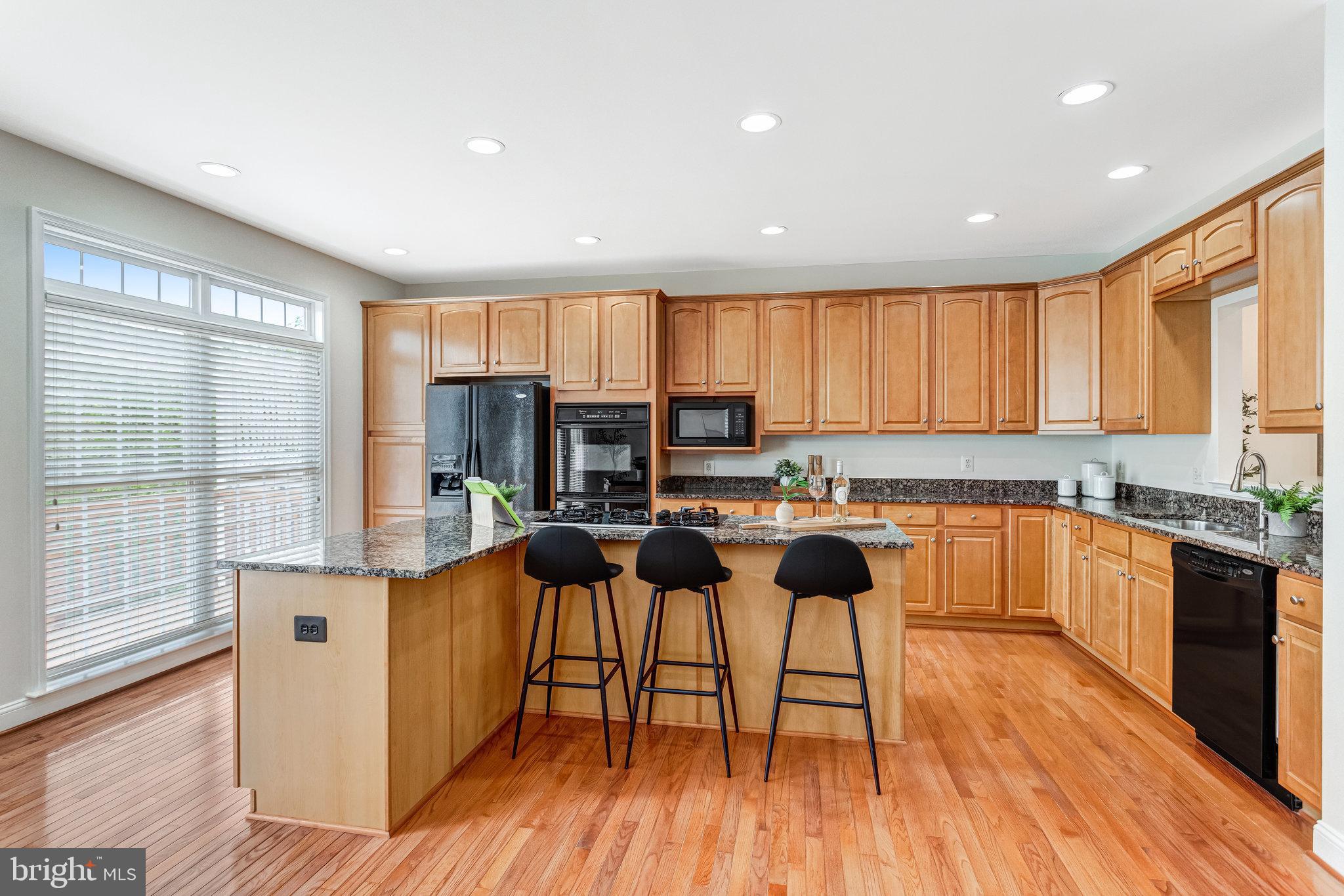 SOUTH RIDING - Residential