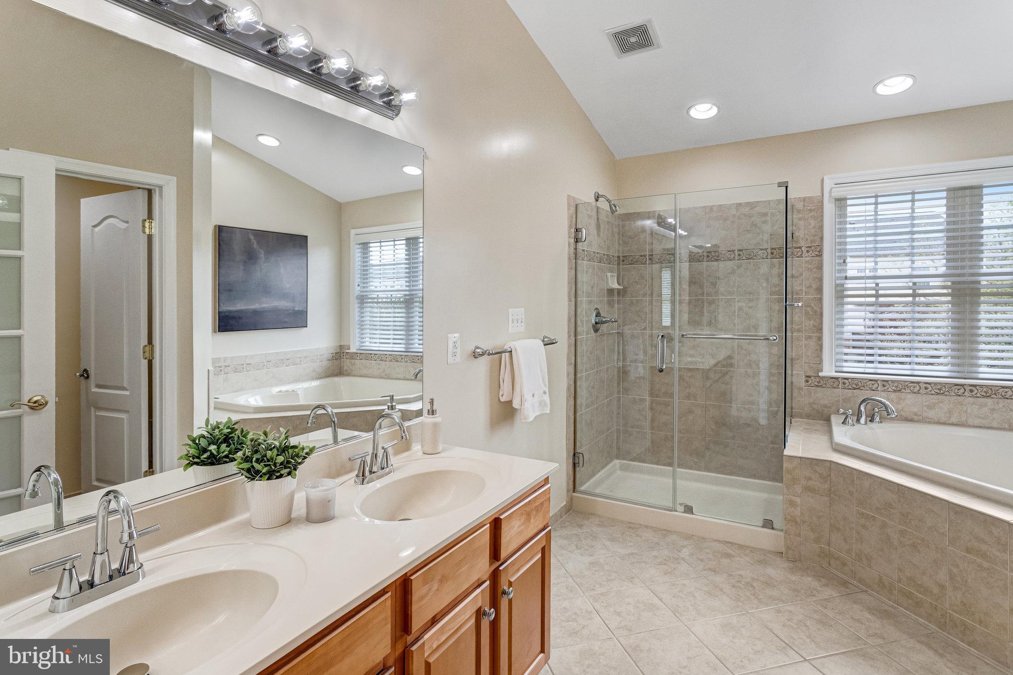 SOUTH RIDING - Residential
