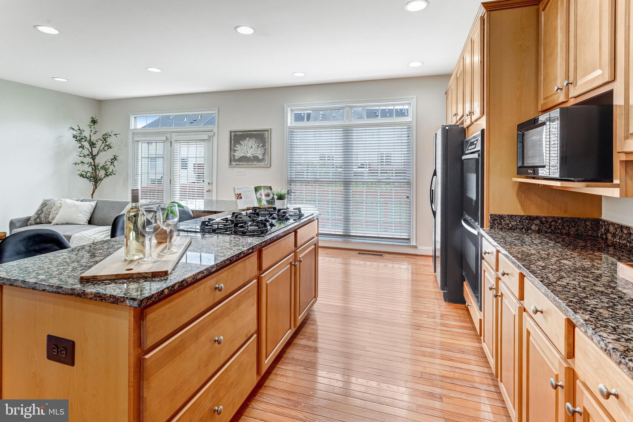 SOUTH RIDING - Residential