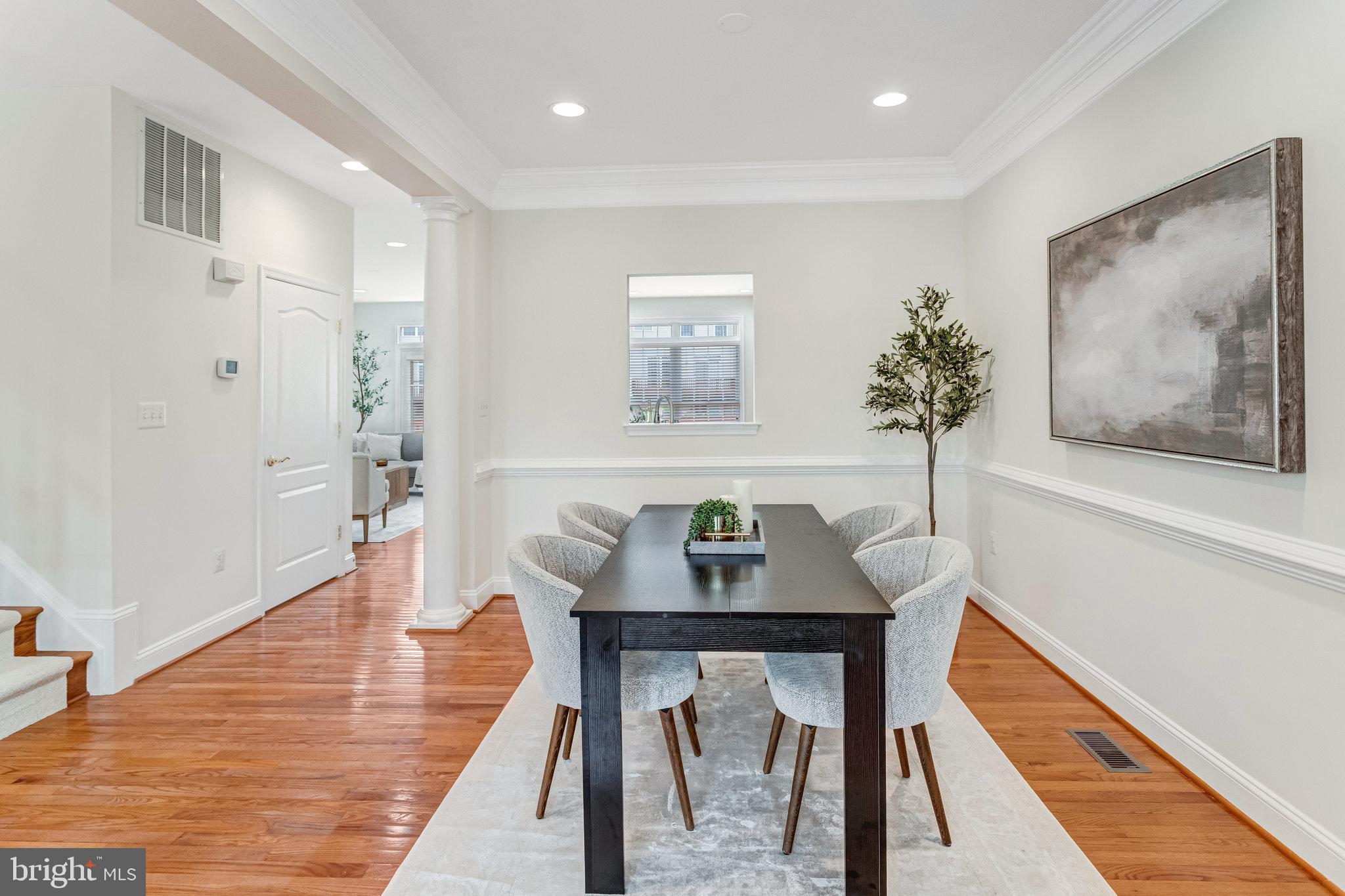 SOUTH RIDING - Residential