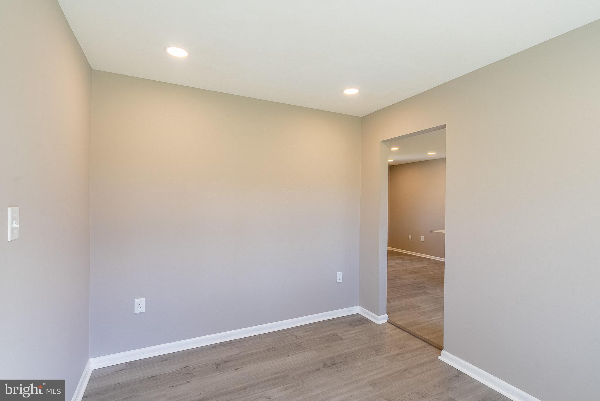 FRANKLIN SQUARE - Residential