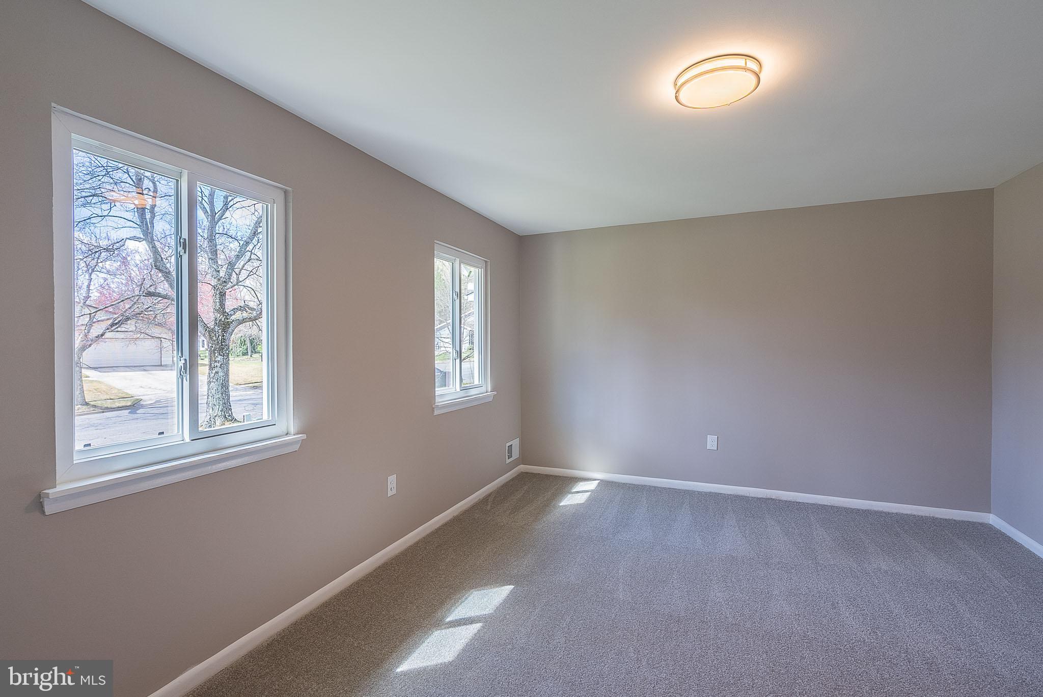 FRANKLIN SQUARE - Residential