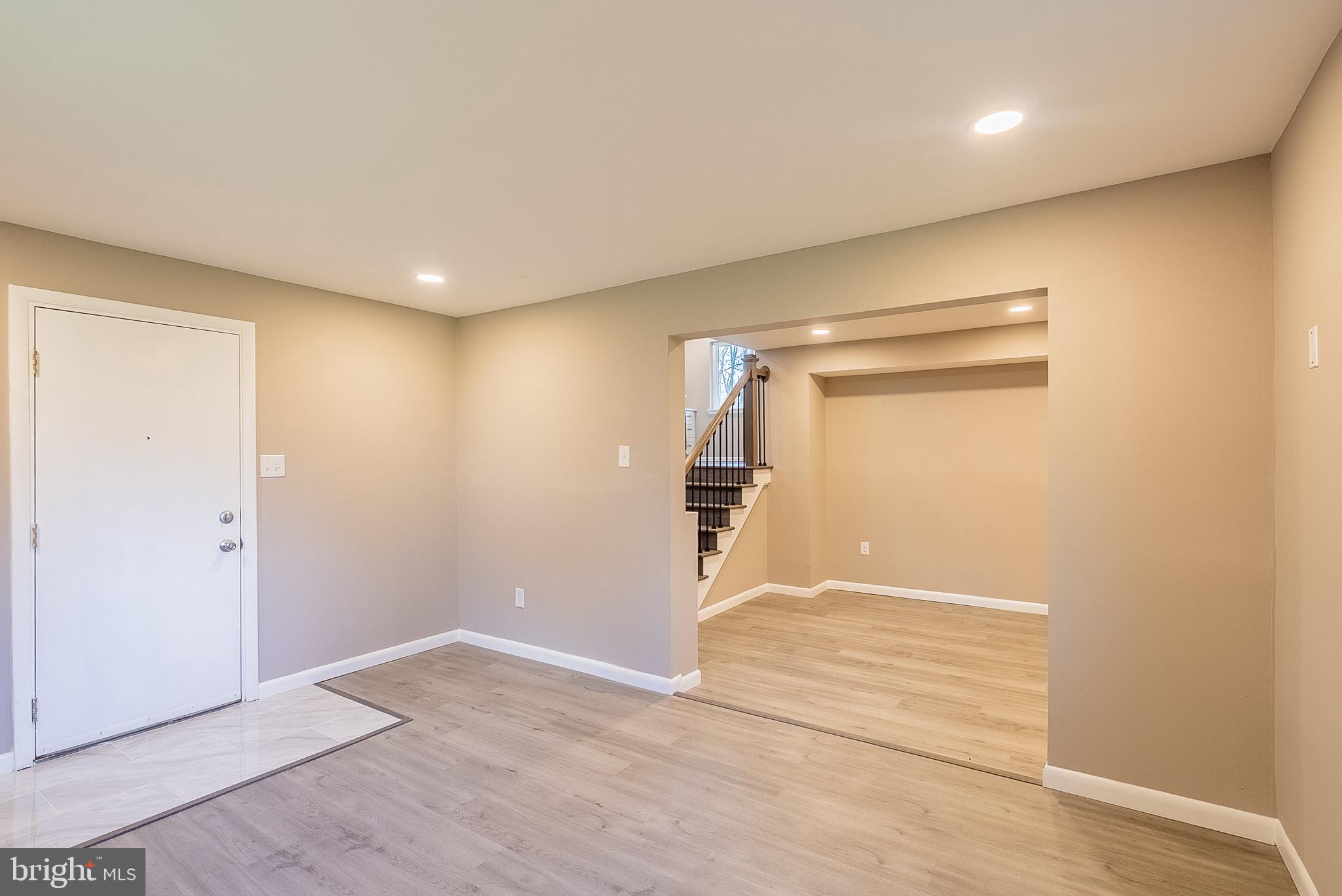 FRANKLIN SQUARE - Residential
