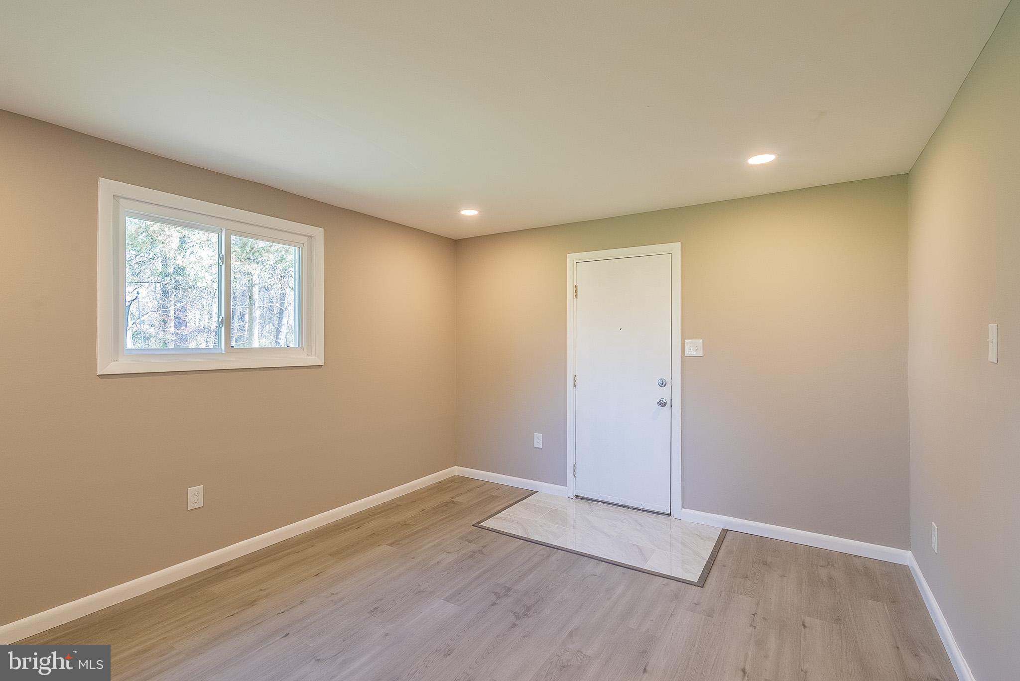 FRANKLIN SQUARE - Residential