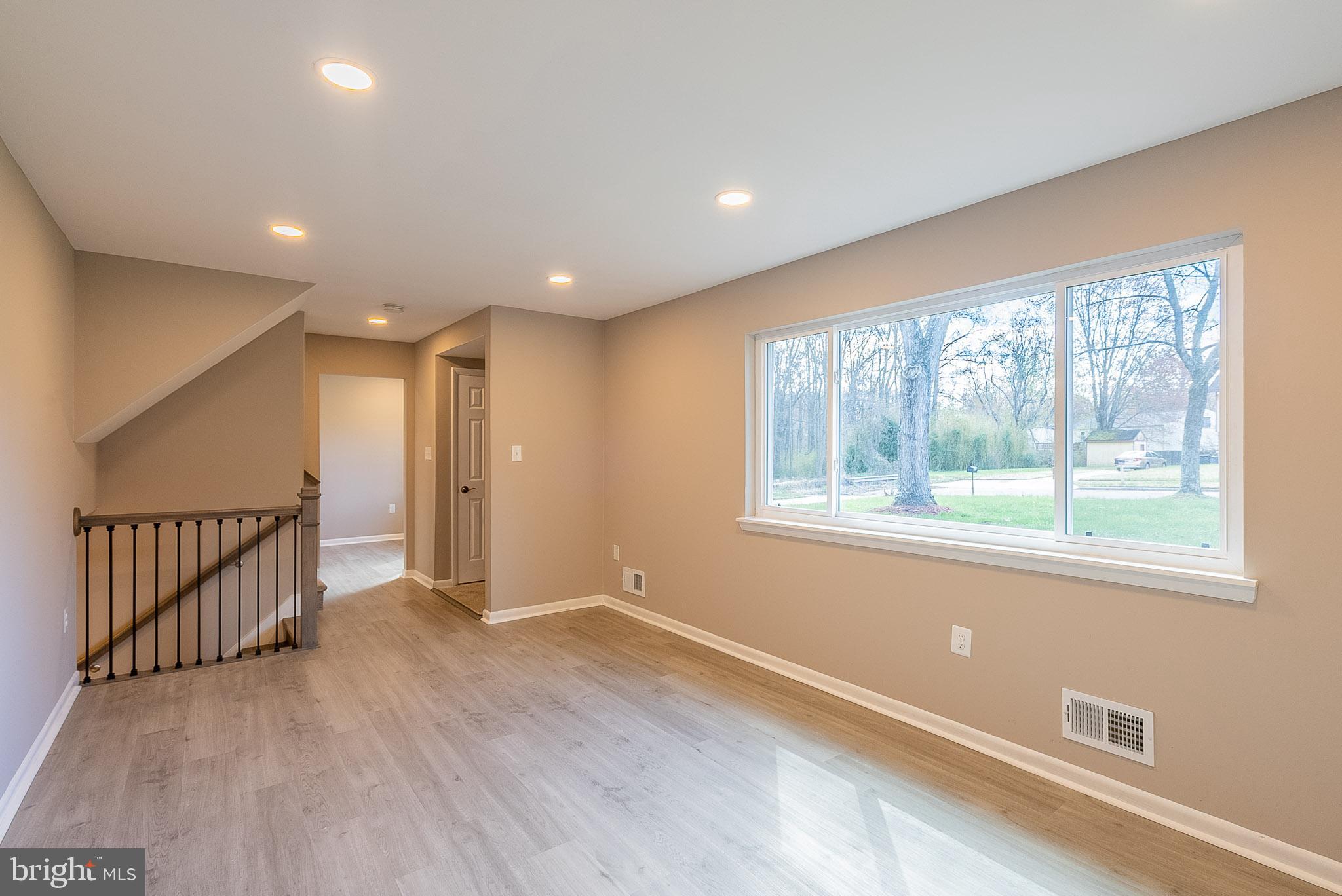 FRANKLIN SQUARE - Residential