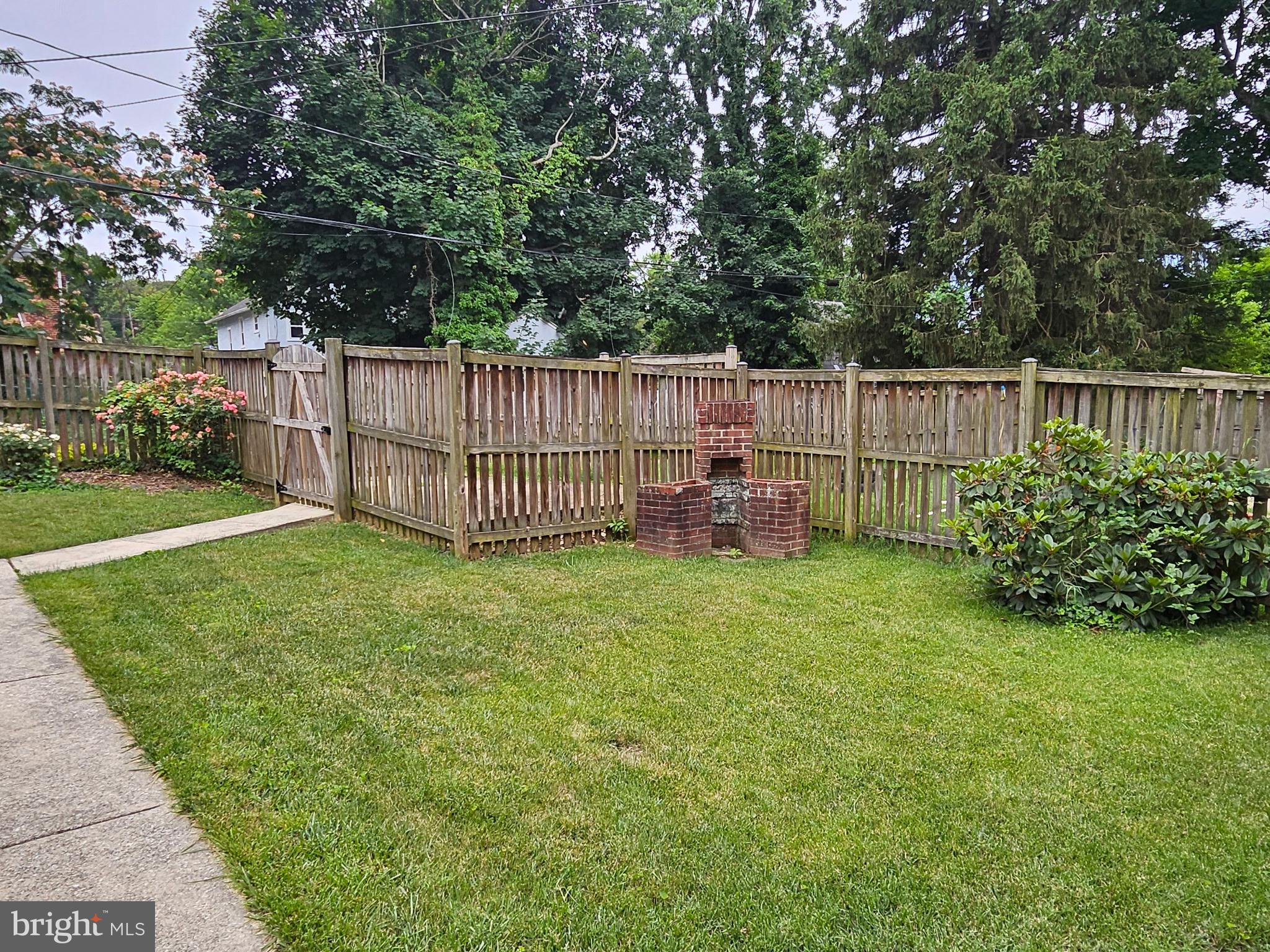 HOWARD PARK - Residential