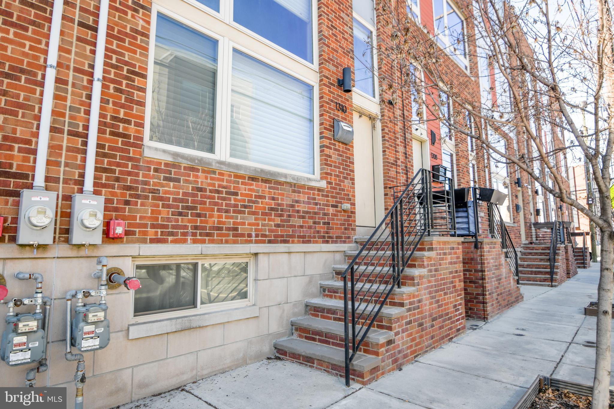 POINT BREEZE - Residential