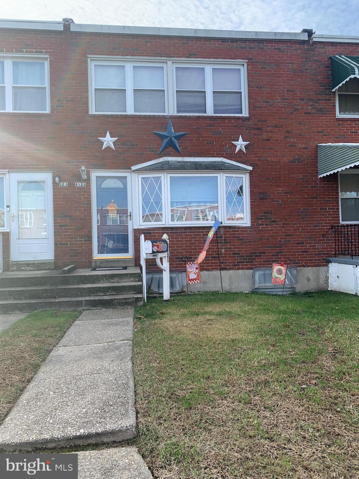 EXCELLENT OPPORTUNITY BRICK TOWN HOME IN THE DESIRABLE COMMUNITY OF GRAY HAVEN *  HALF A BLOCK TO THE PARK * 3 FULL LEVELS OF LIVING SPACE * REAR COVERED PATIO AND ADDITION PARKING * MAIN WATER LINE REPLACED APPROXIMATELY 1-1/2 YEARS AGO * PRICE REFLECTS DEFERED MAINTENANCE * AS-IS CASH/CONVENTIONAL/PRIVATE FUNDING/203K-HOMES IN THE AREA SELL FOR $180K-$240K * BUYERS RESPONSIBLE TO REMOVE PERSONABLE ITEMS LEFT BY OWNERS * $5,000 DEPOSIT TO BE HELD WITH LISTING BROKER ALONG WITH PROOF OF FUNDS REQUIRED.