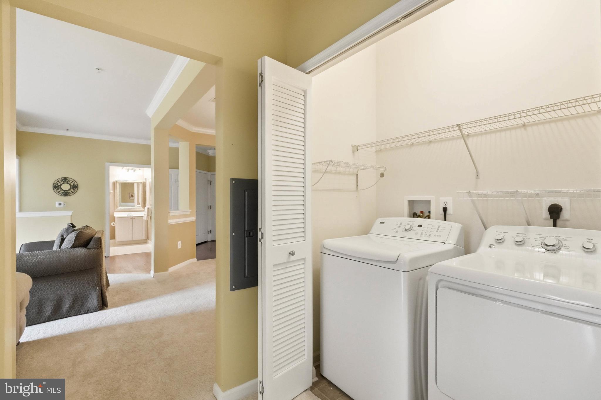 HEARTHSTONE AT VILLAGE CREST CONDOMINIUMS - Residential