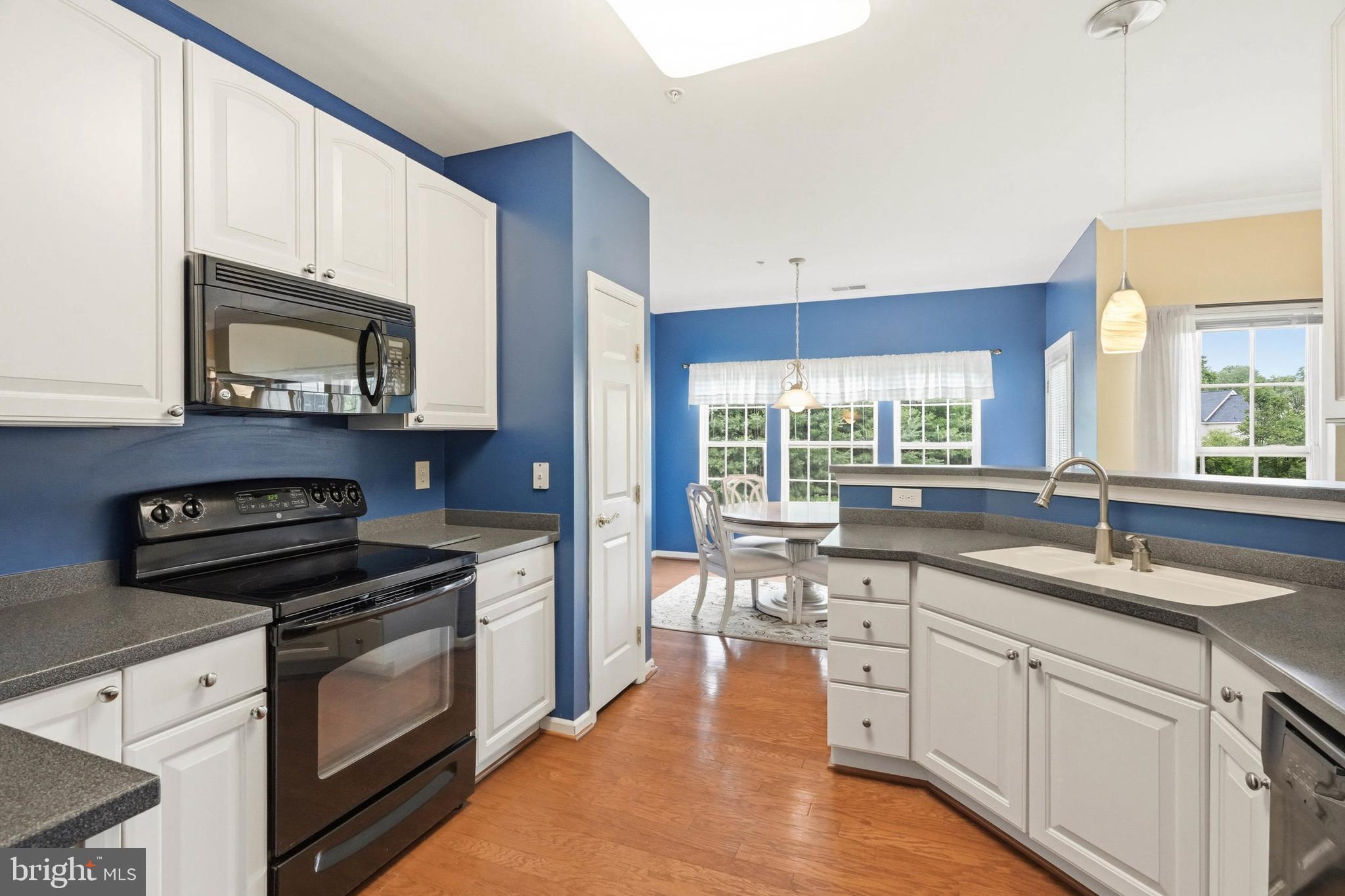 HEARTHSTONE AT VILLAGE CREST CONDOMINIUMS - Residential