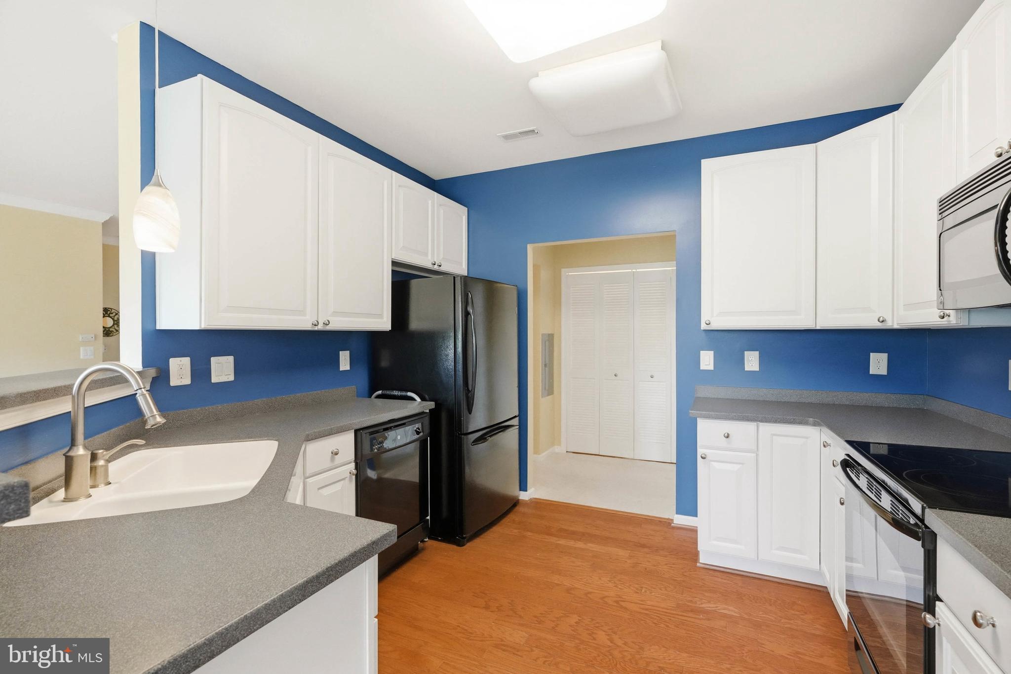HEARTHSTONE AT VILLAGE CREST CONDOMINIUMS - Residential