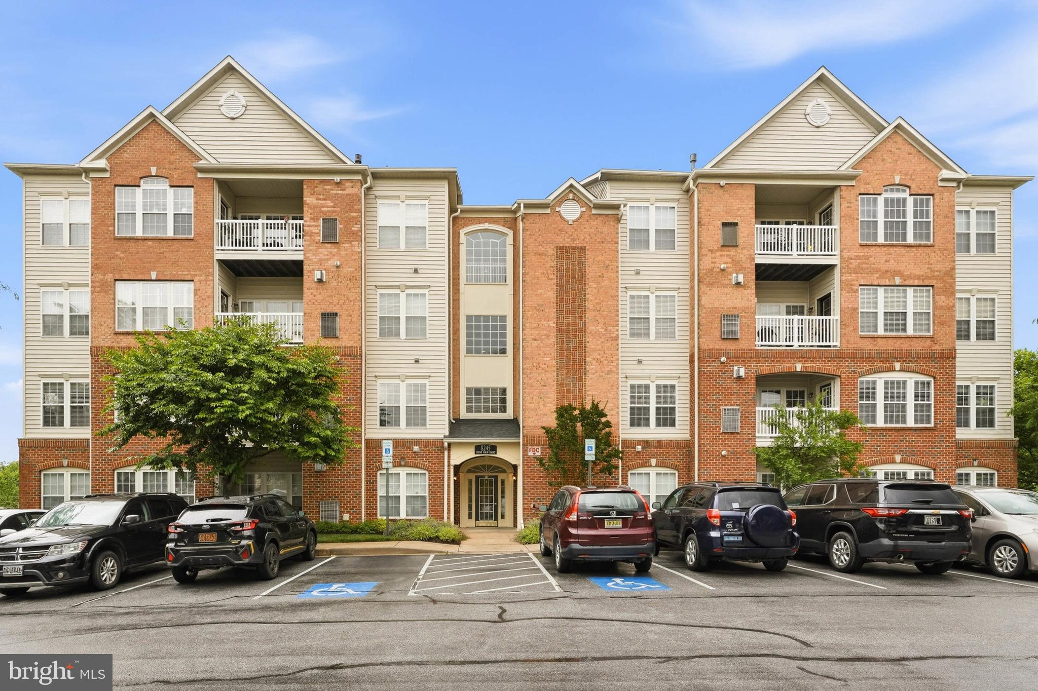 HEARTHSTONE AT VILLAGE CREST CONDOMINIUMS - Residential