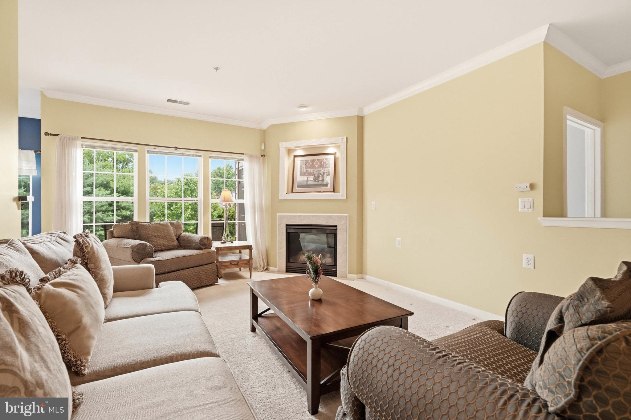 HEARTHSTONE AT VILLAGE CREST CONDOMINIUMS - Residential