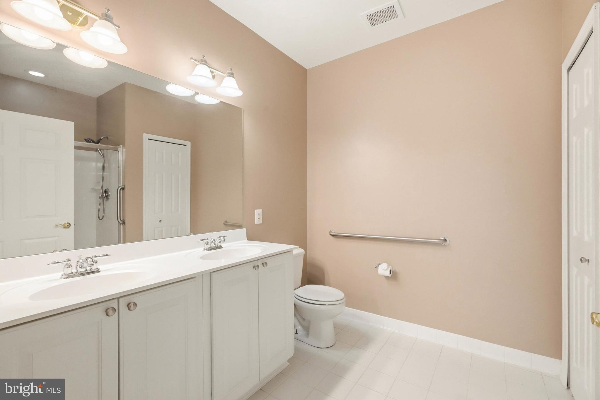 HEARTHSTONE AT VILLAGE CREST CONDOMINIUMS - Residential