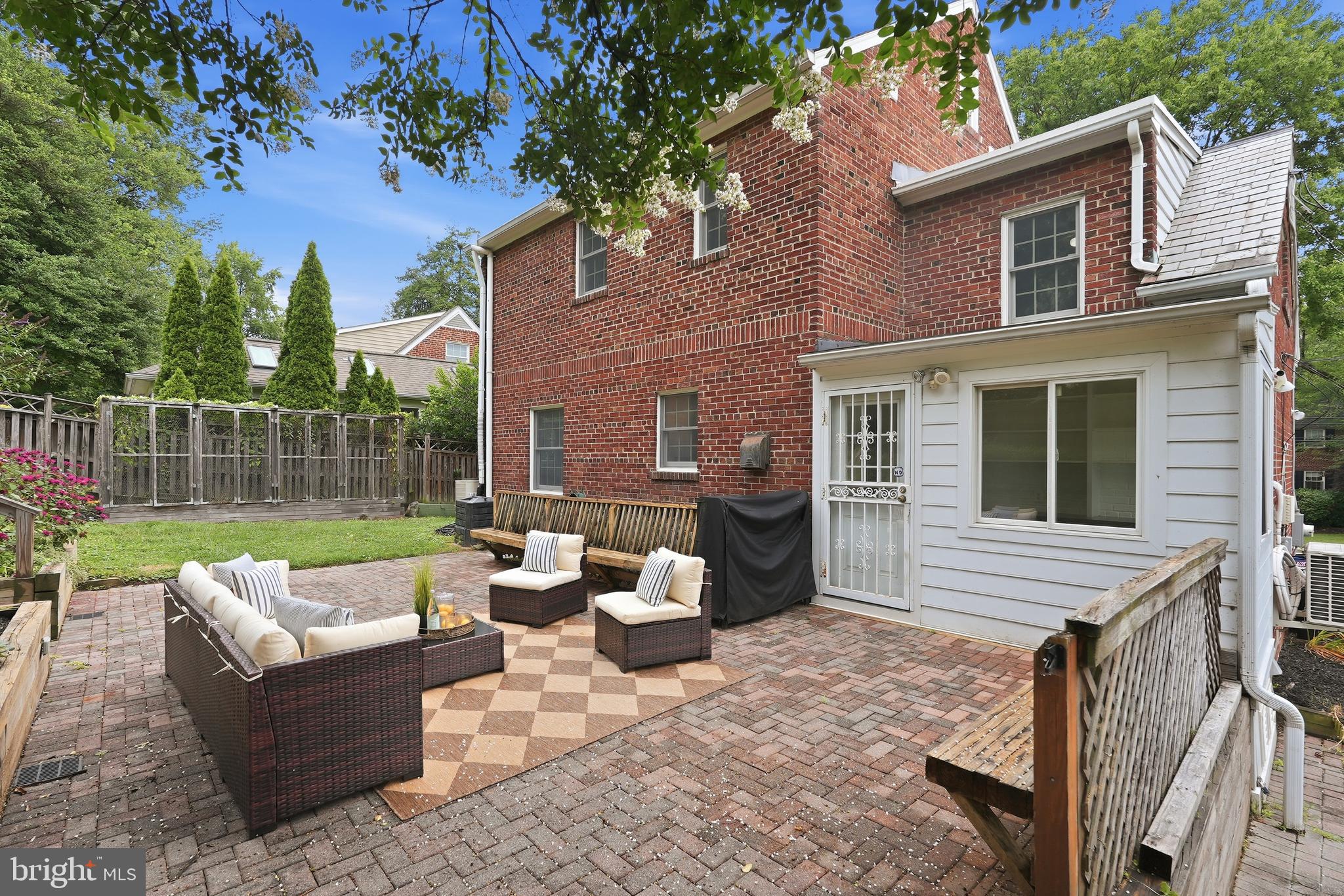 SOUTH FOUR CORNERS - Residential