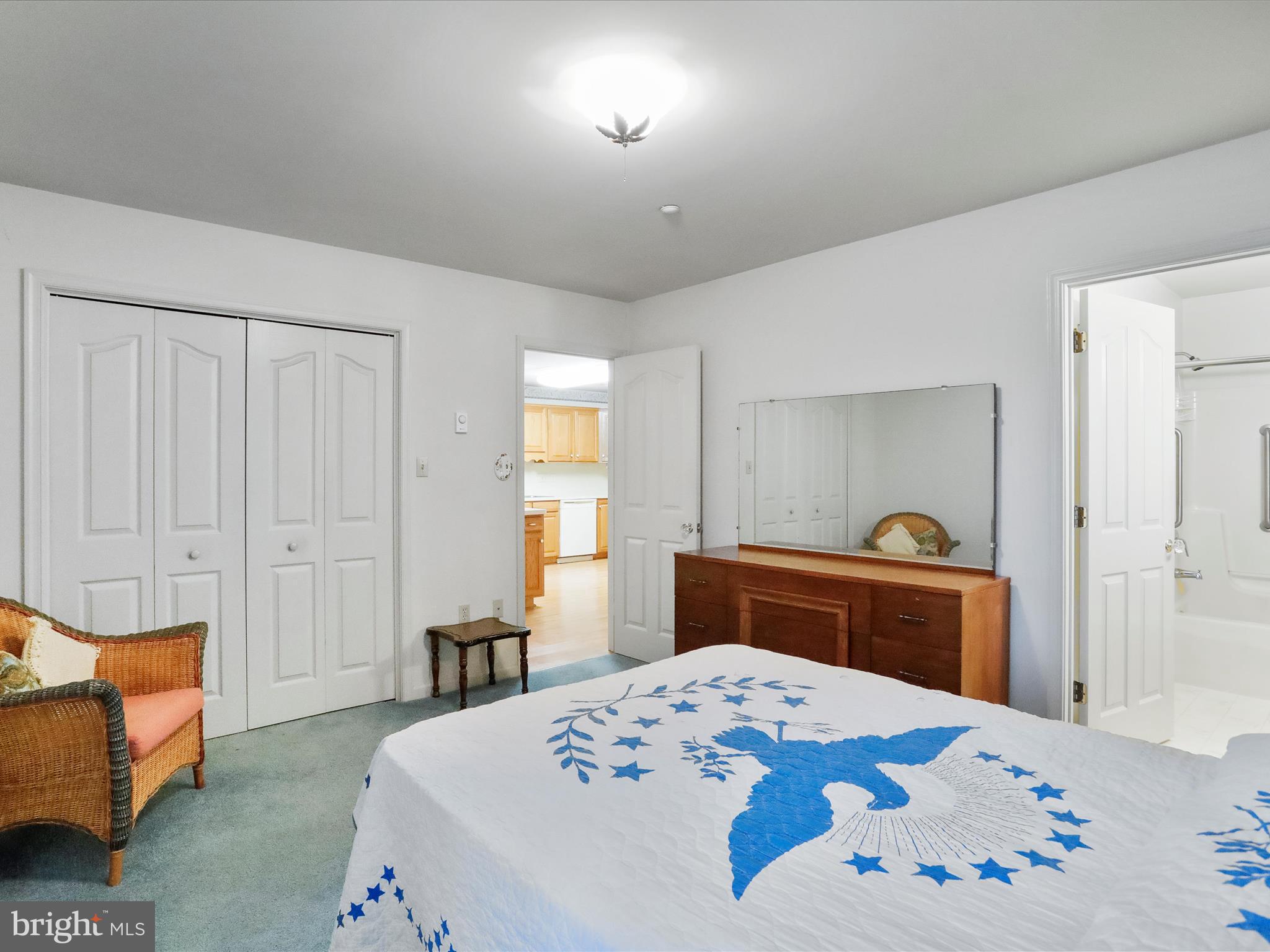SOUTH POINTE - Residential