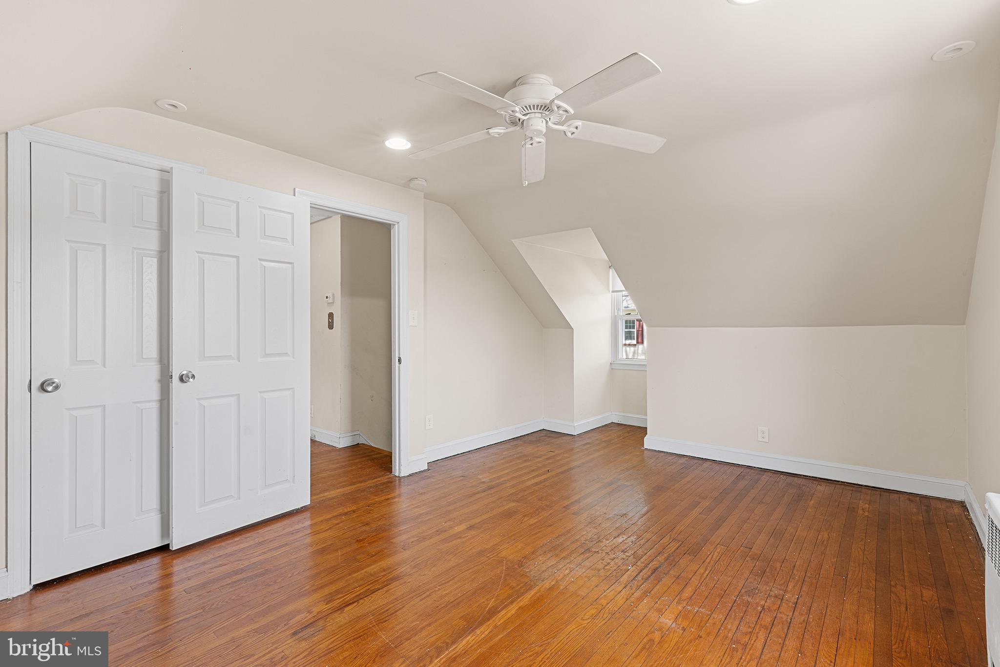 WOODMERE - Residential