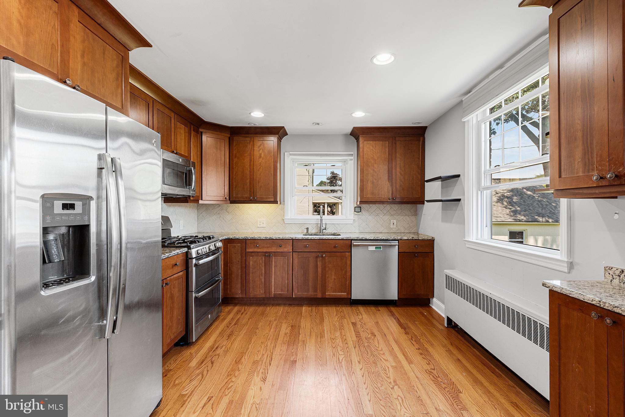 WOODMERE - Residential