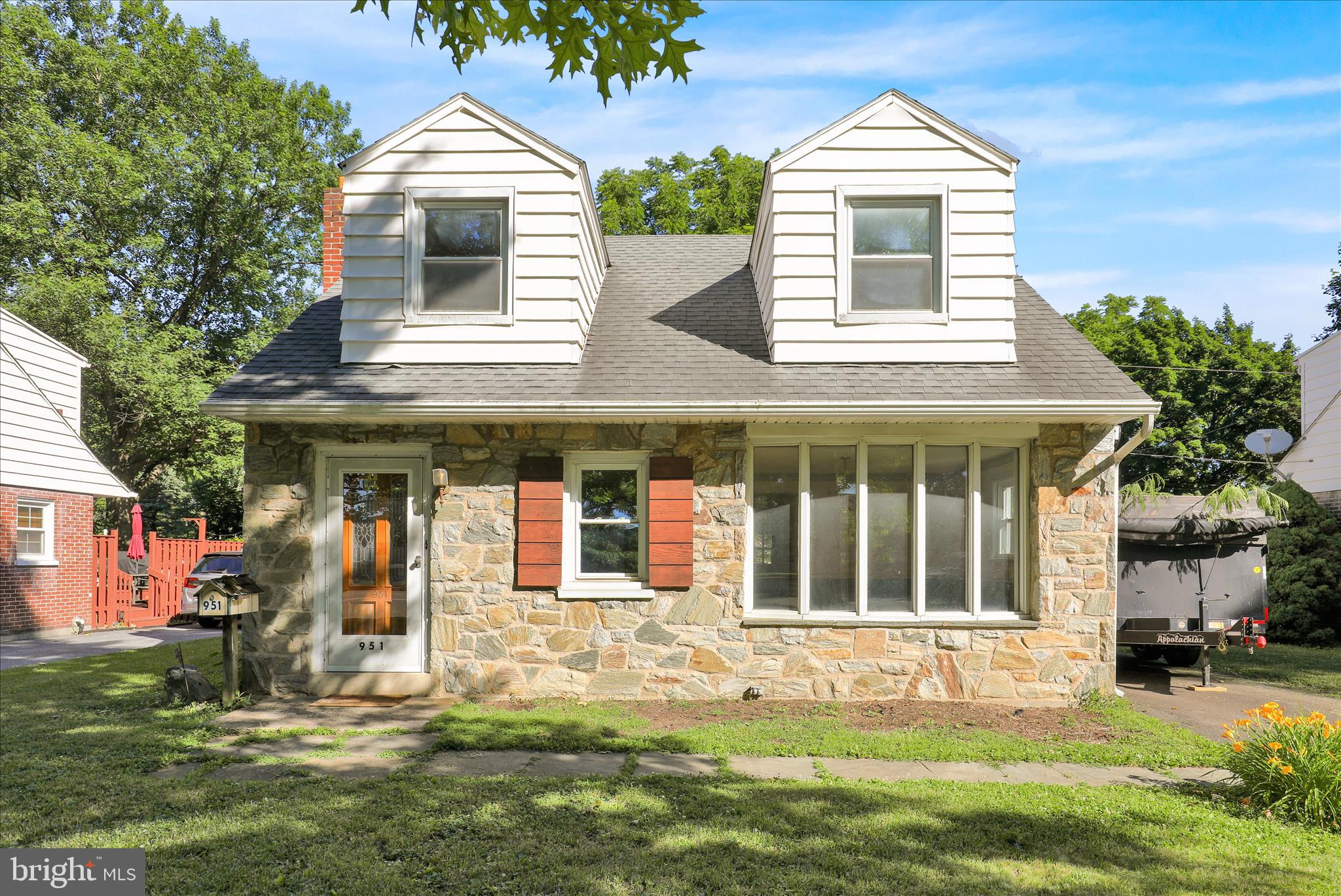 GRANDVIEW HEIGHTS - Residential