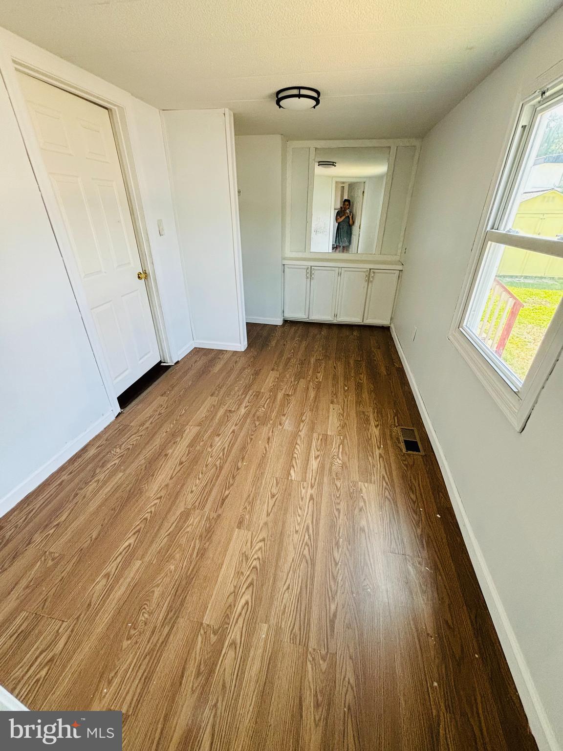 HARFORD VILLAGE - Residential